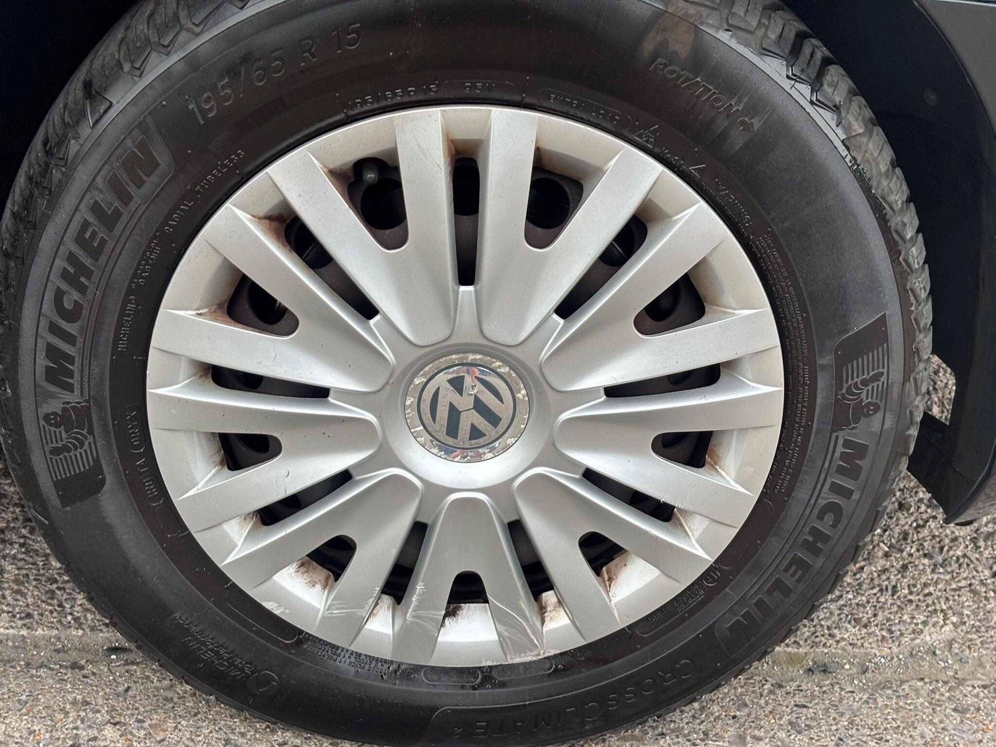 Volkswagen Golf view 45
