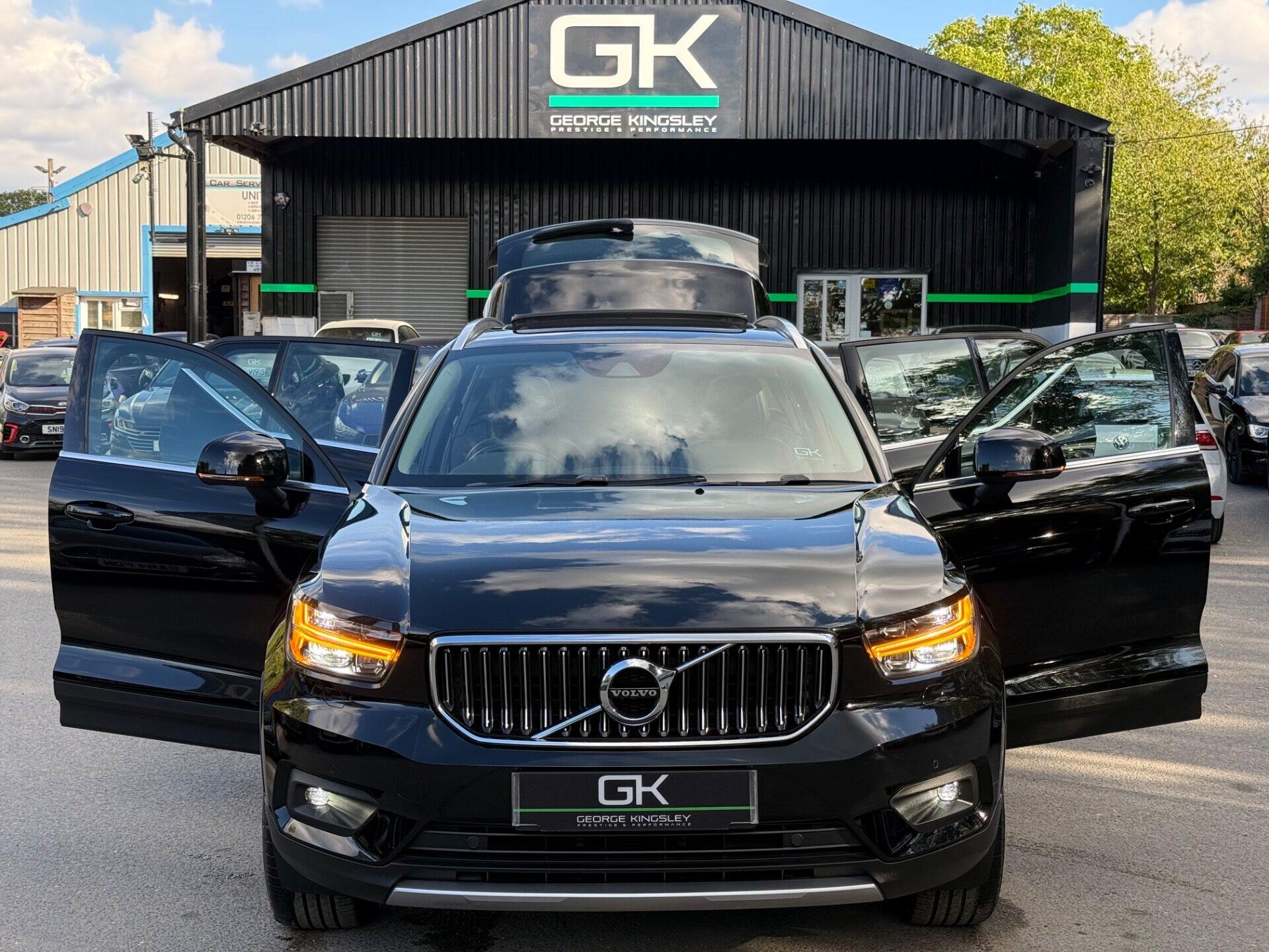 Volvo XC40 view 19