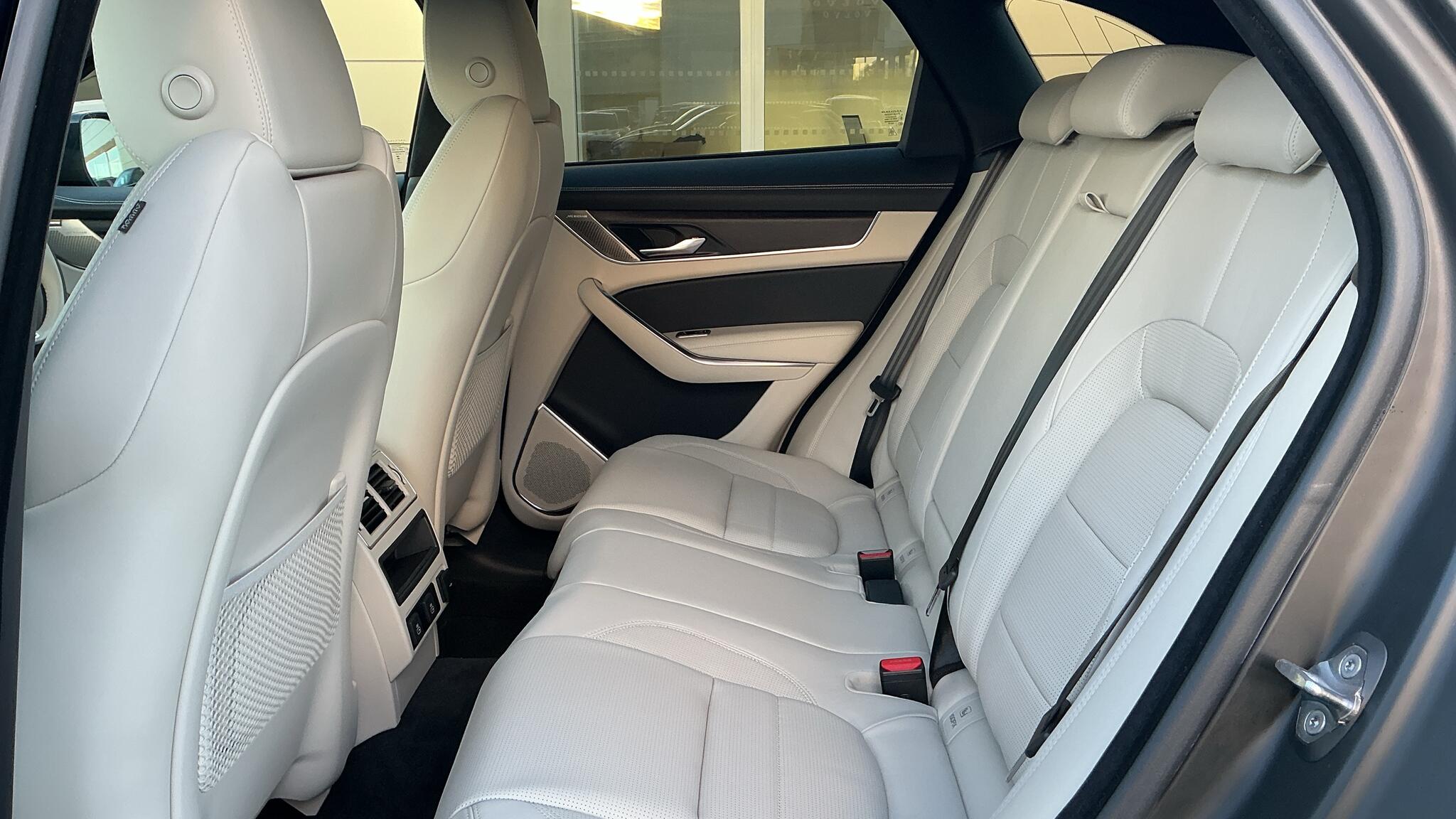Jaguar F-Pace view 4