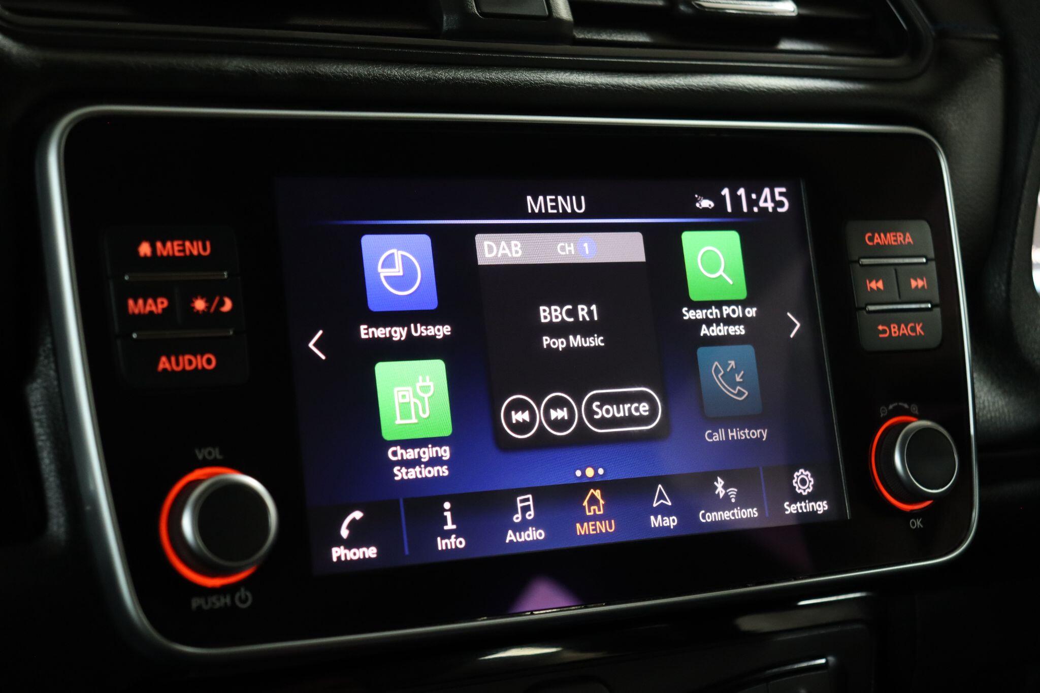 Nissan Leaf view 40