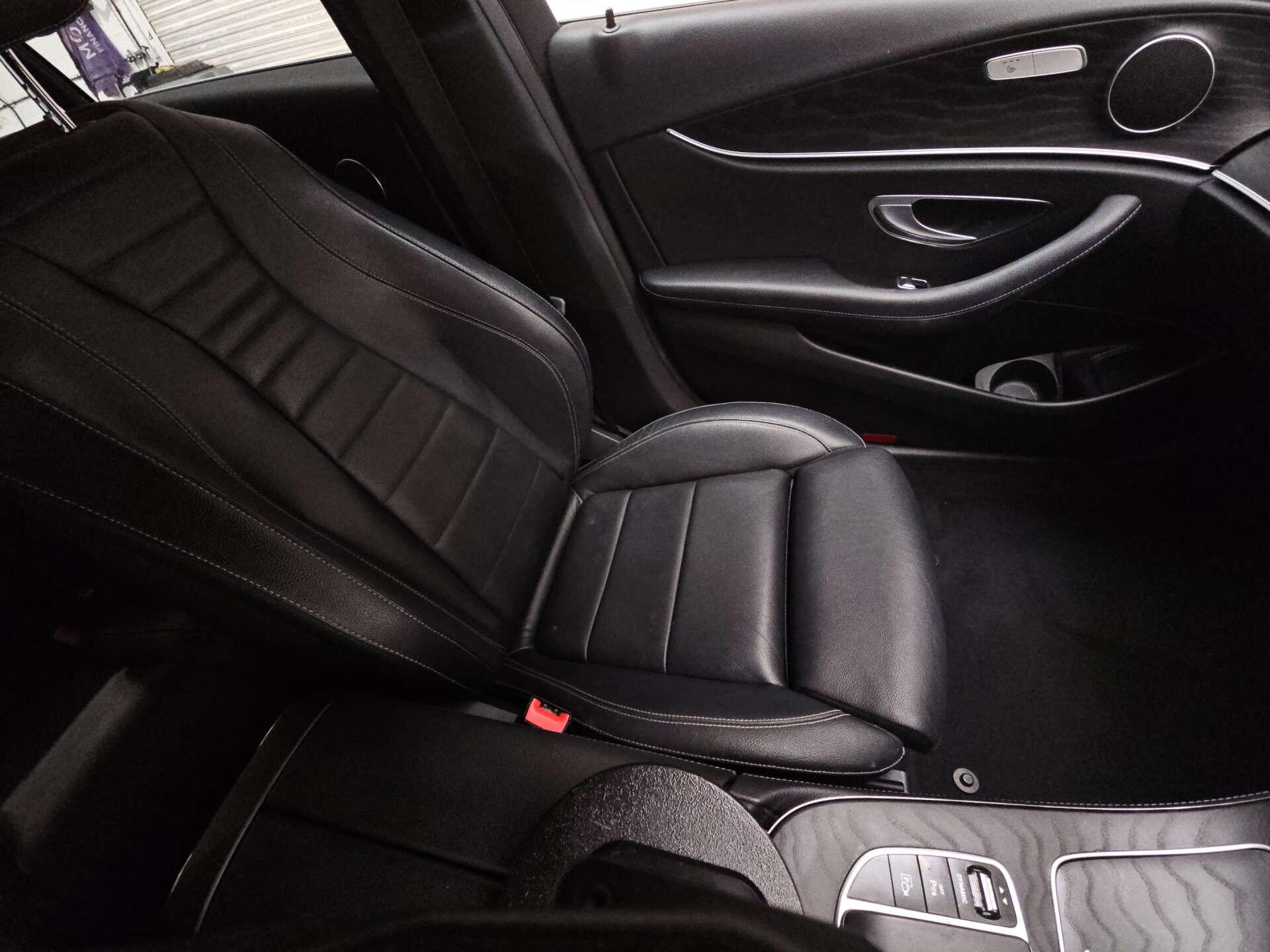 Mercedes-Benz E-Class view 10