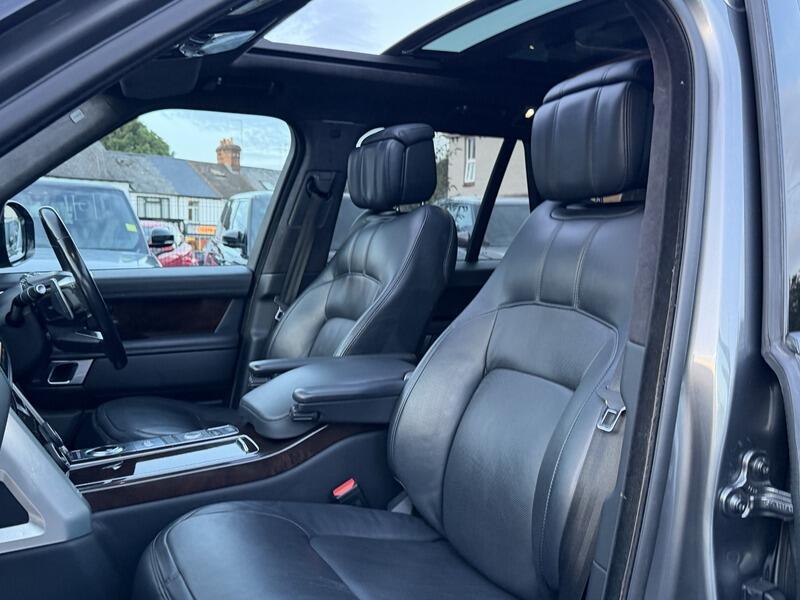 Land Rover Range Rover view 26