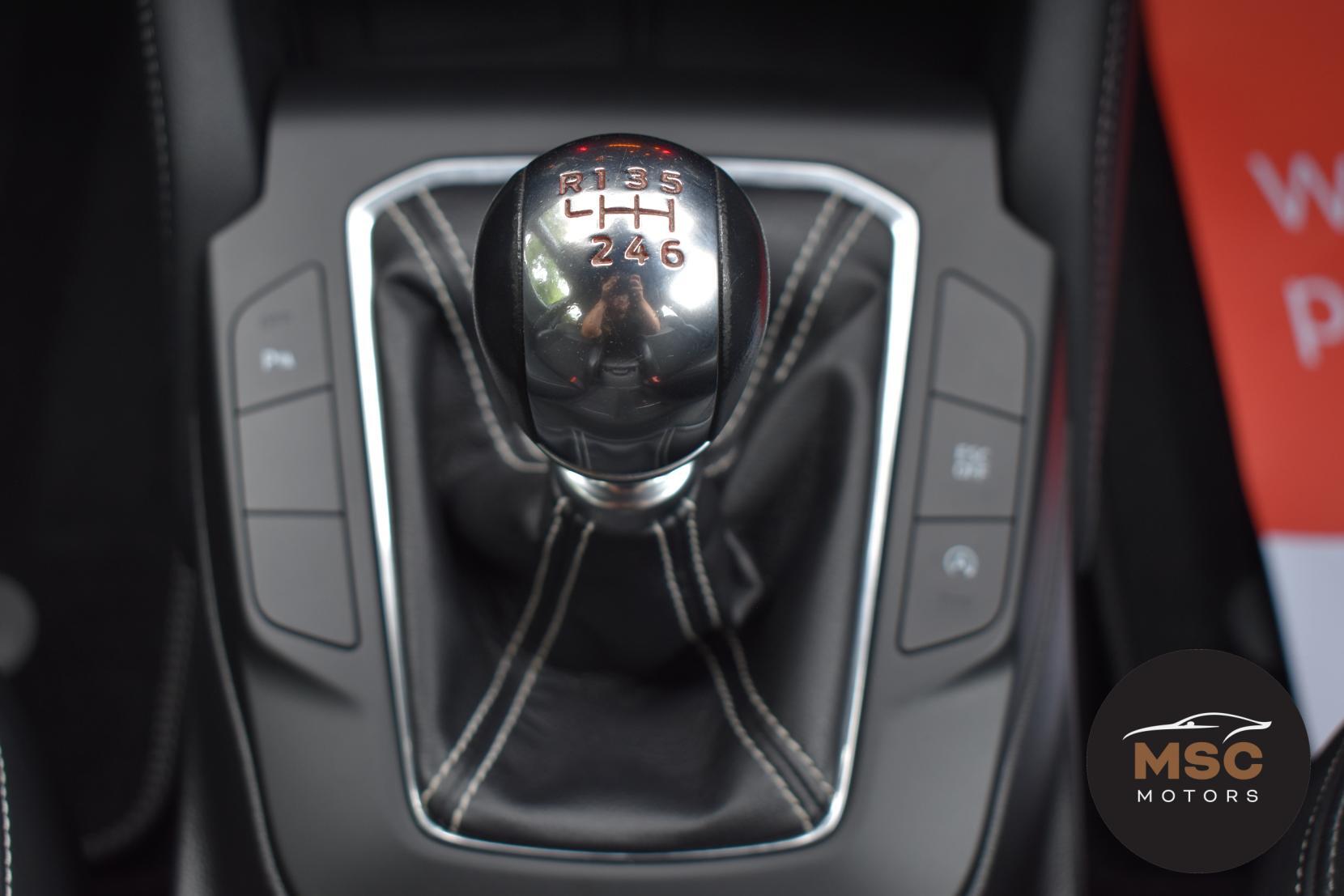 Ford Focus view 48