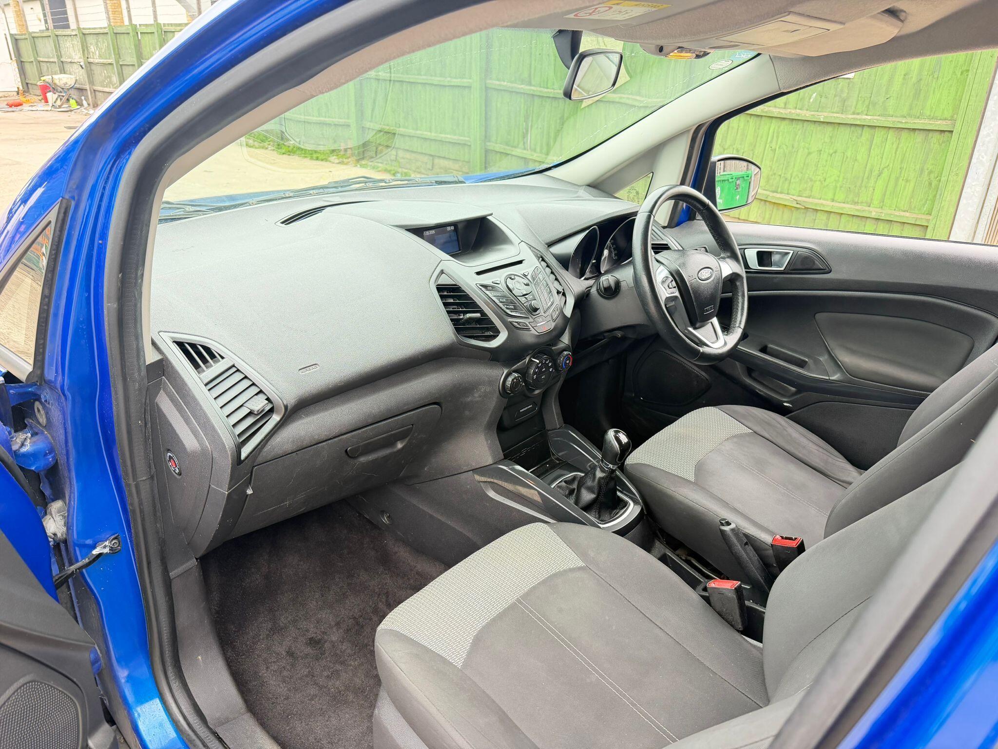 Ford Ecosport view 20