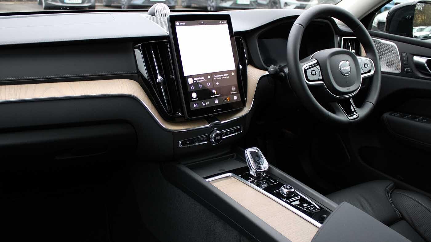 Volvo XC60 view 14