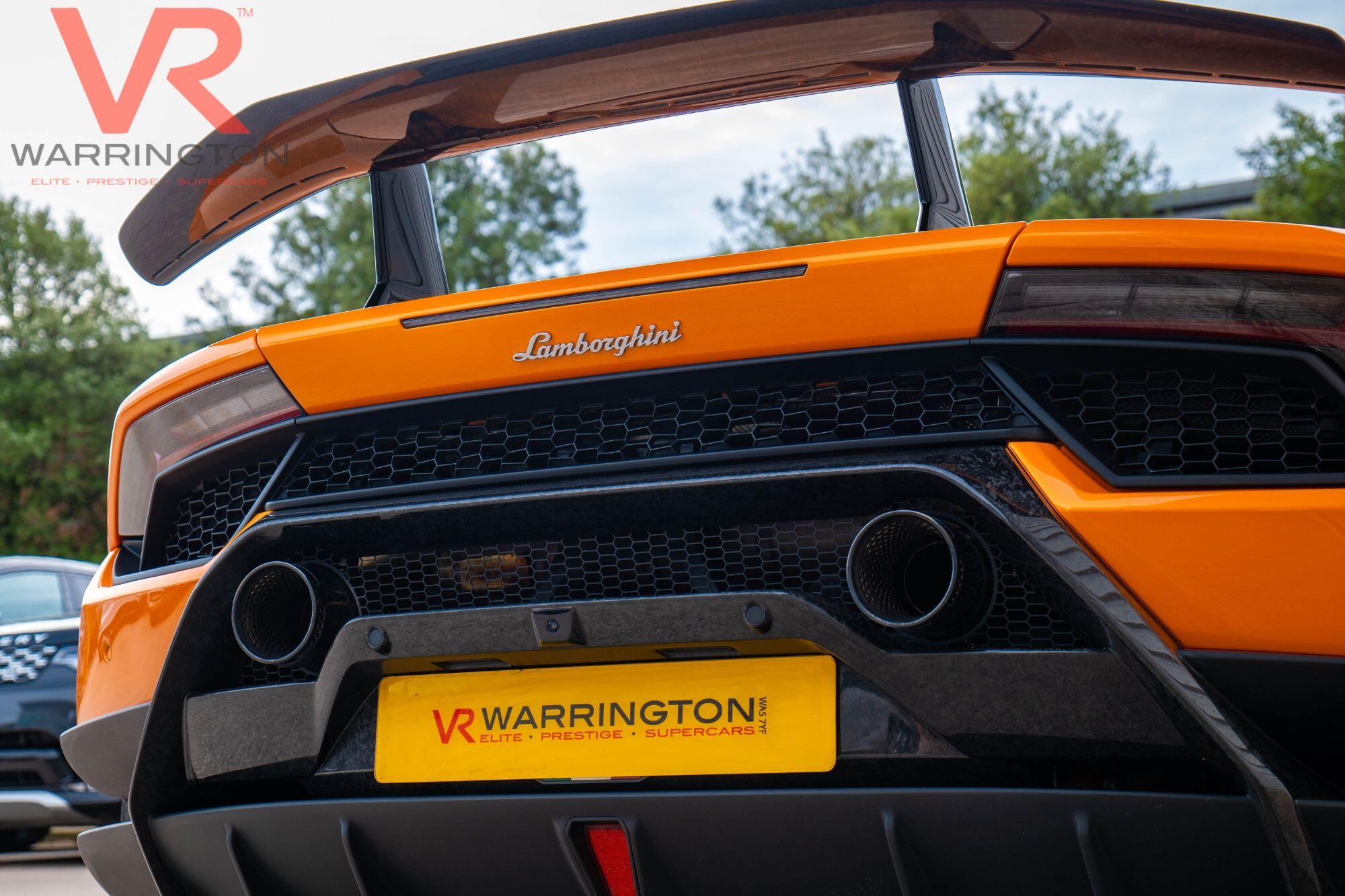 Lamborghini Huracan view 40