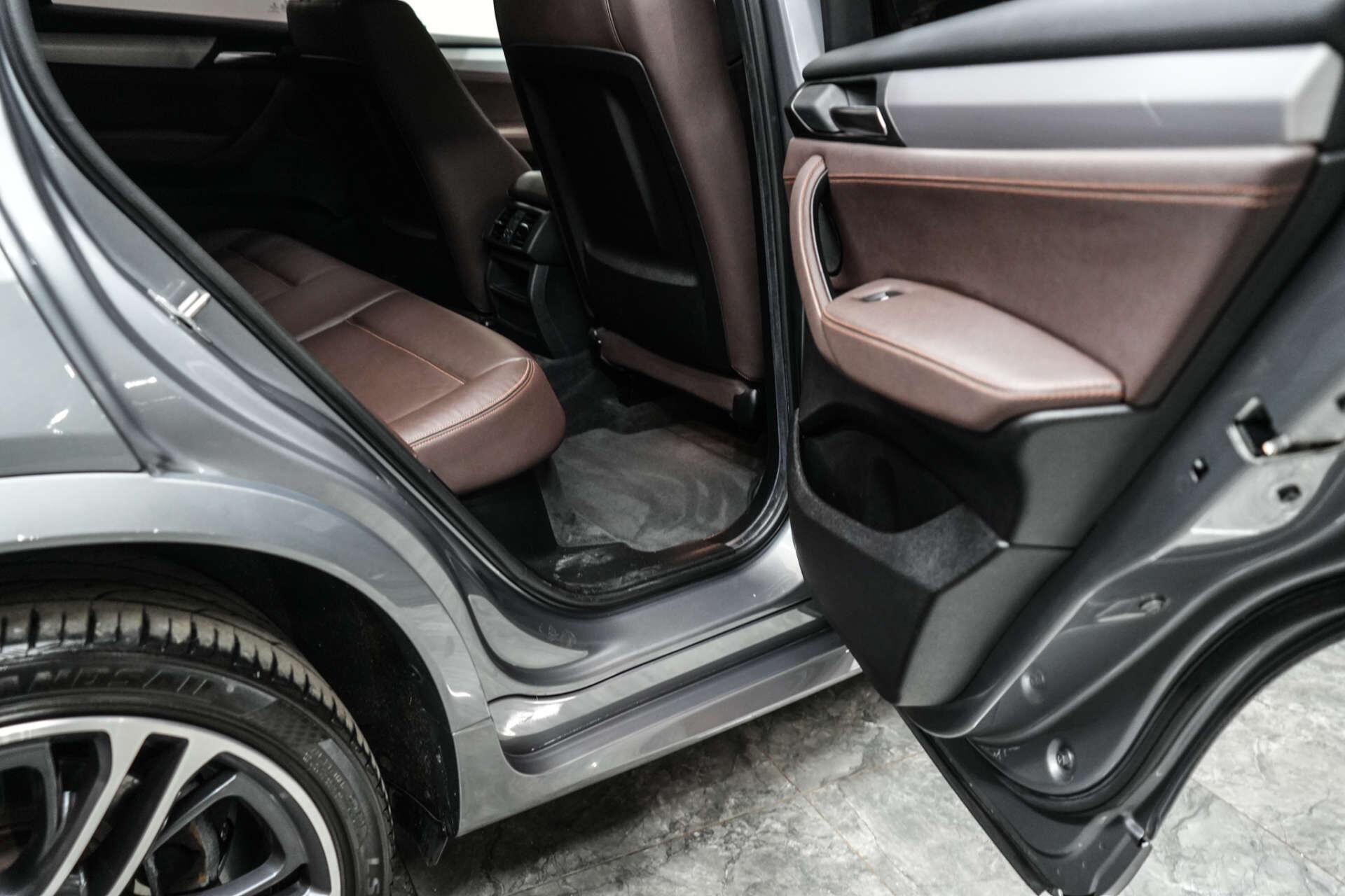 BMW X3 view 21