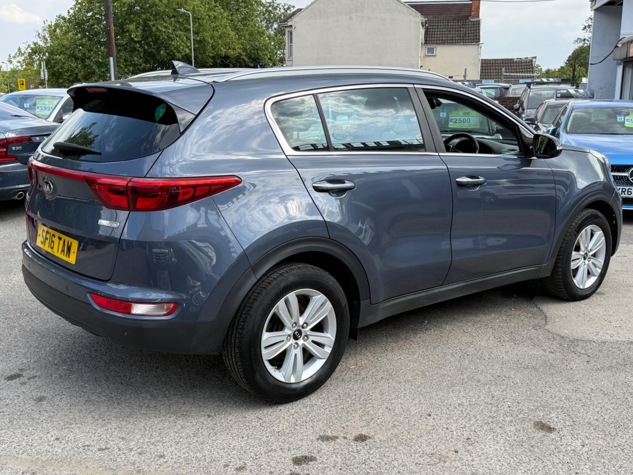 Kia Sportage - Image 17