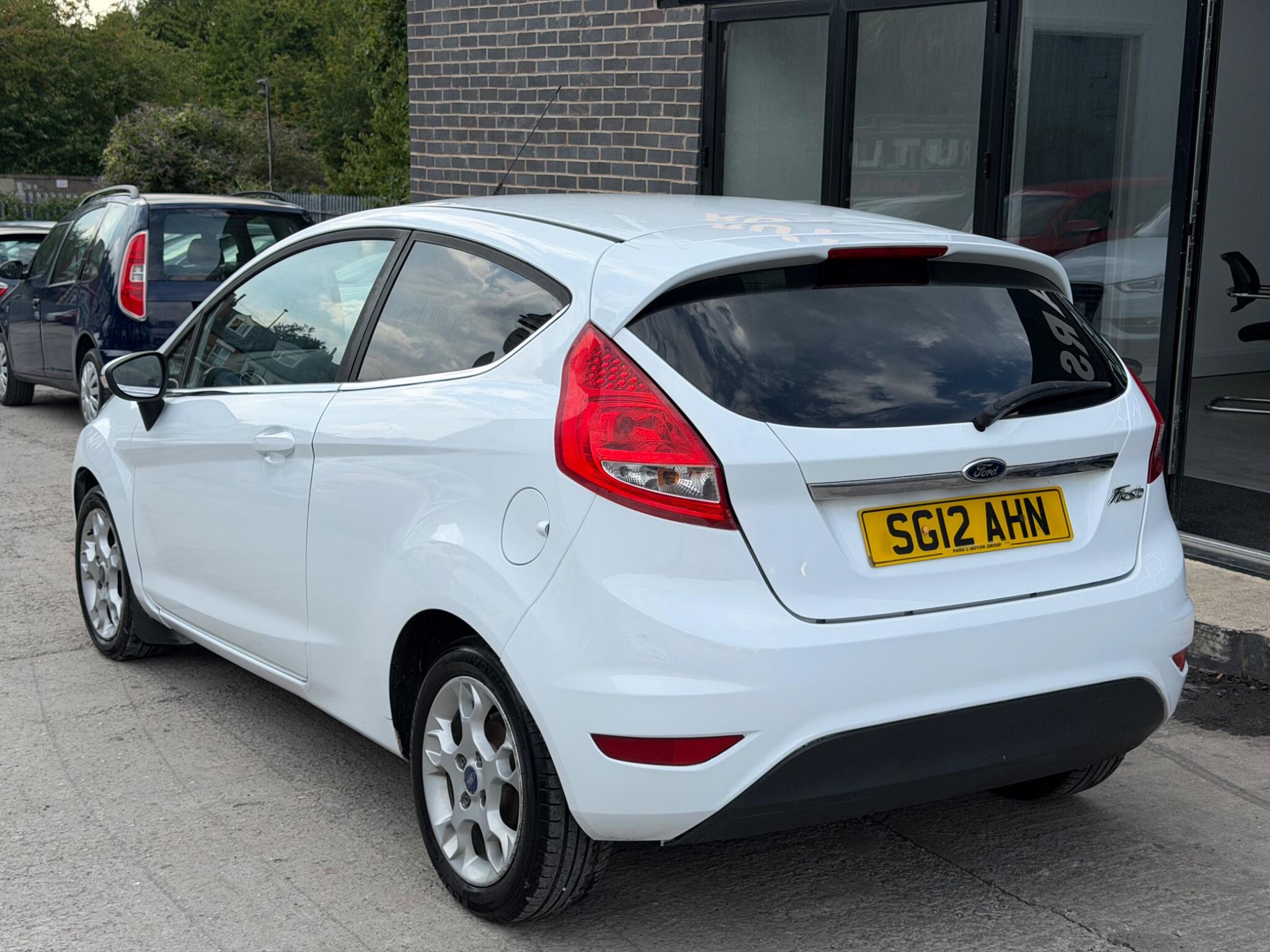 Ford Fiesta view 6