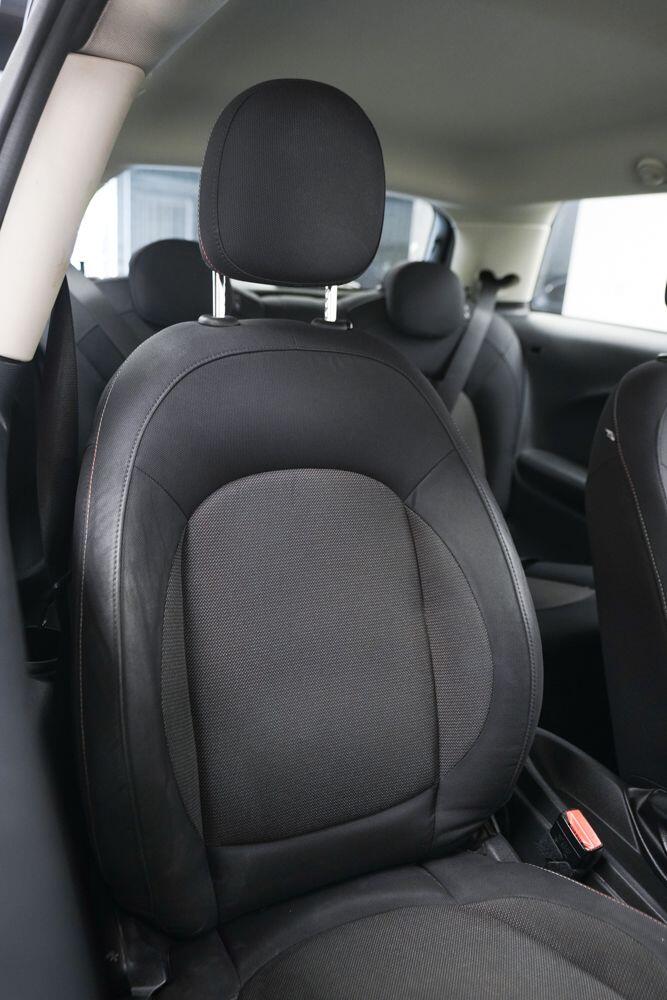 Mini Cooper view 12