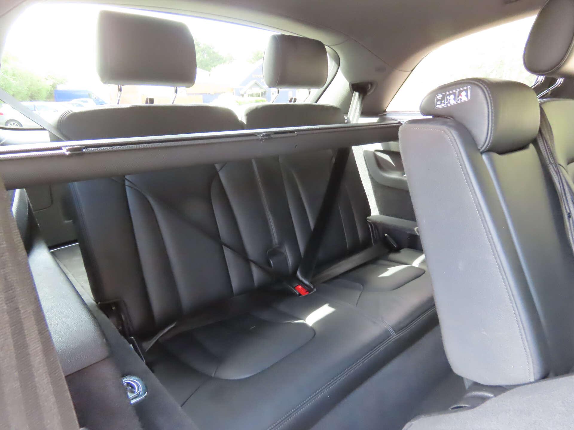 Audi Q7 view 10