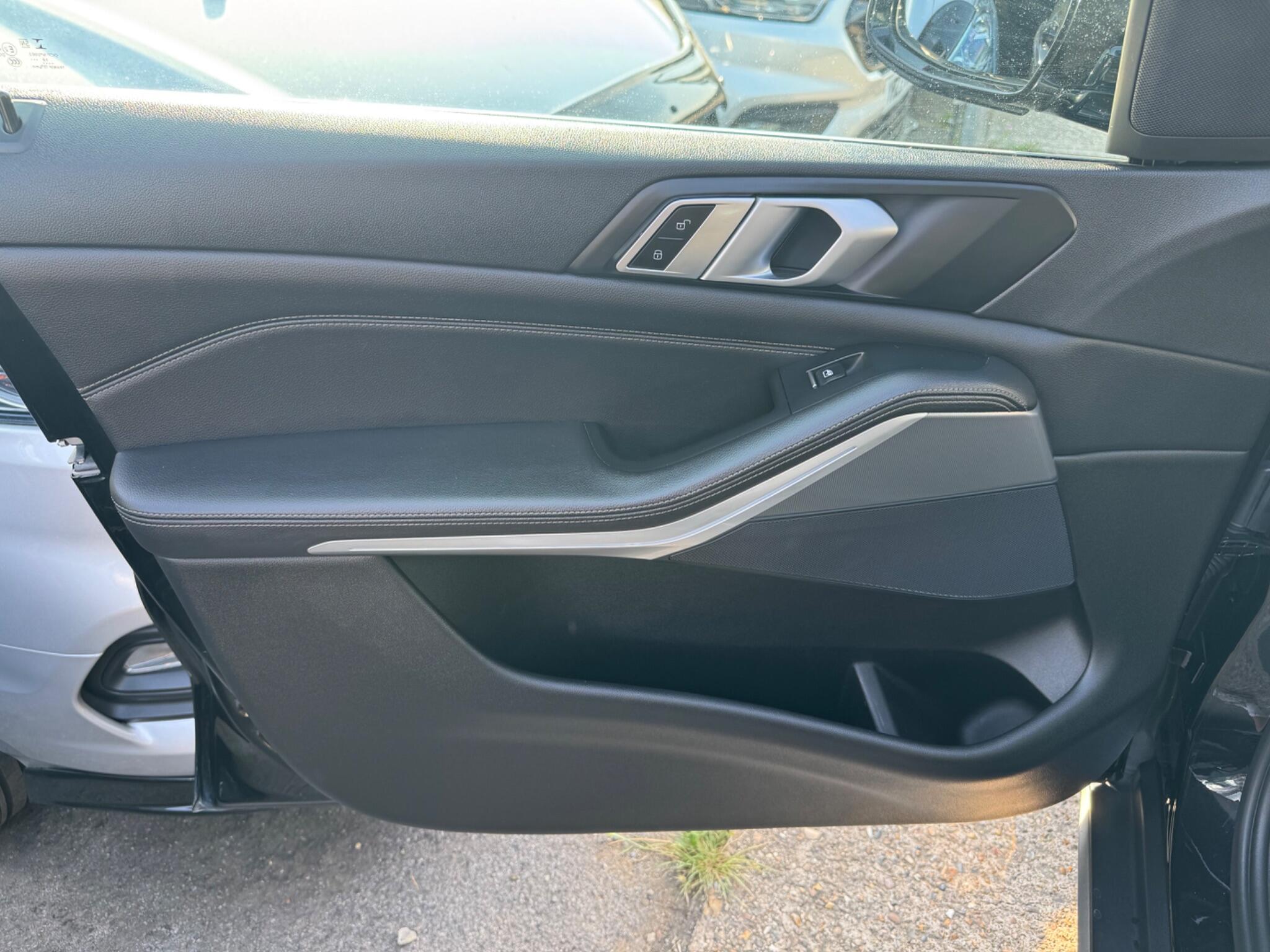 BMW X5 X5 view 16