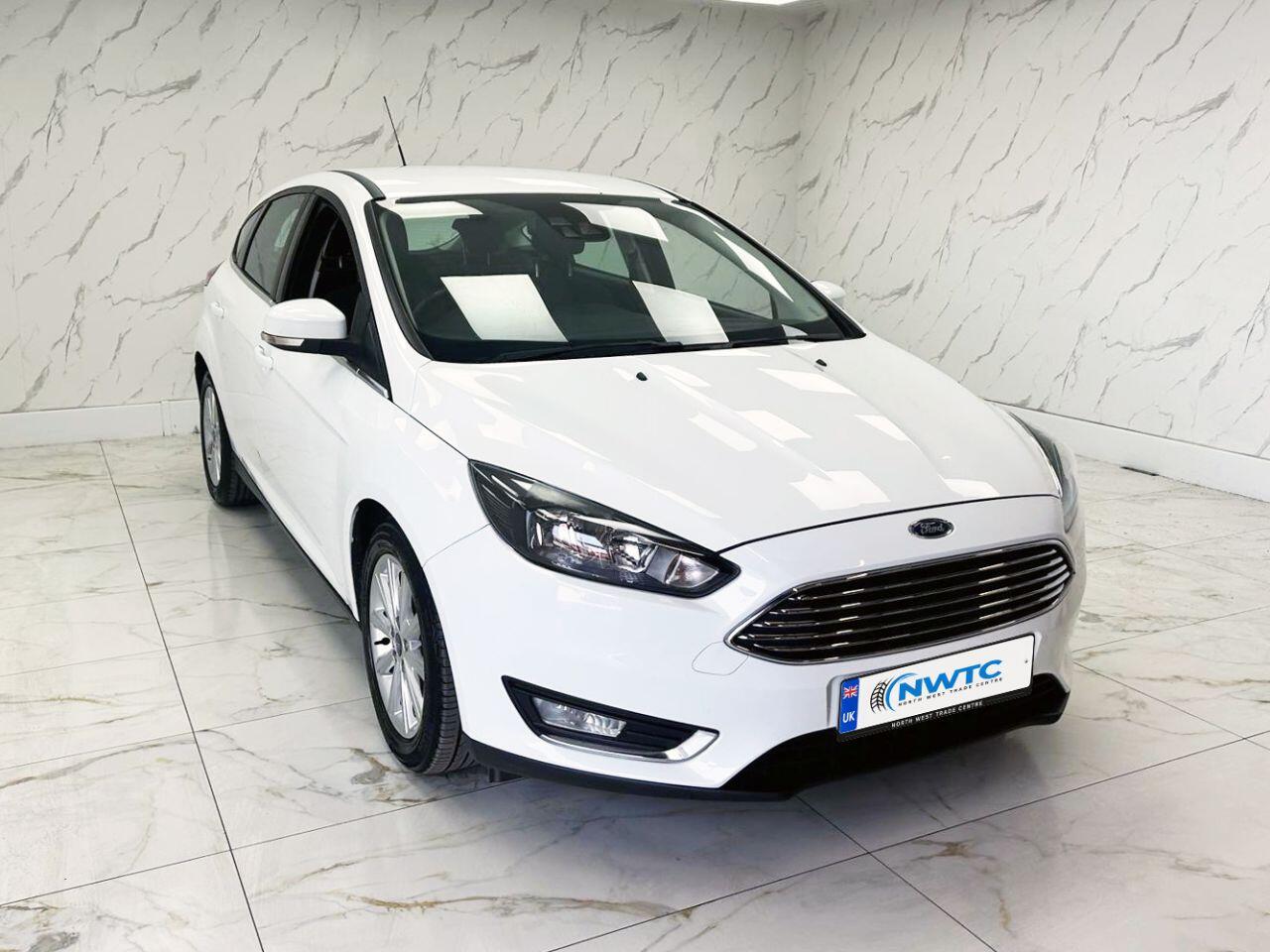Ford Focus view 4
