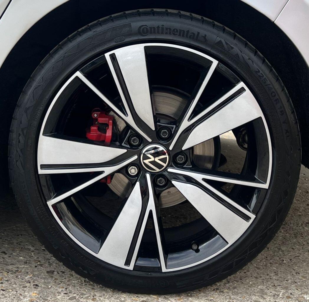 Volkswagen Golf view 13