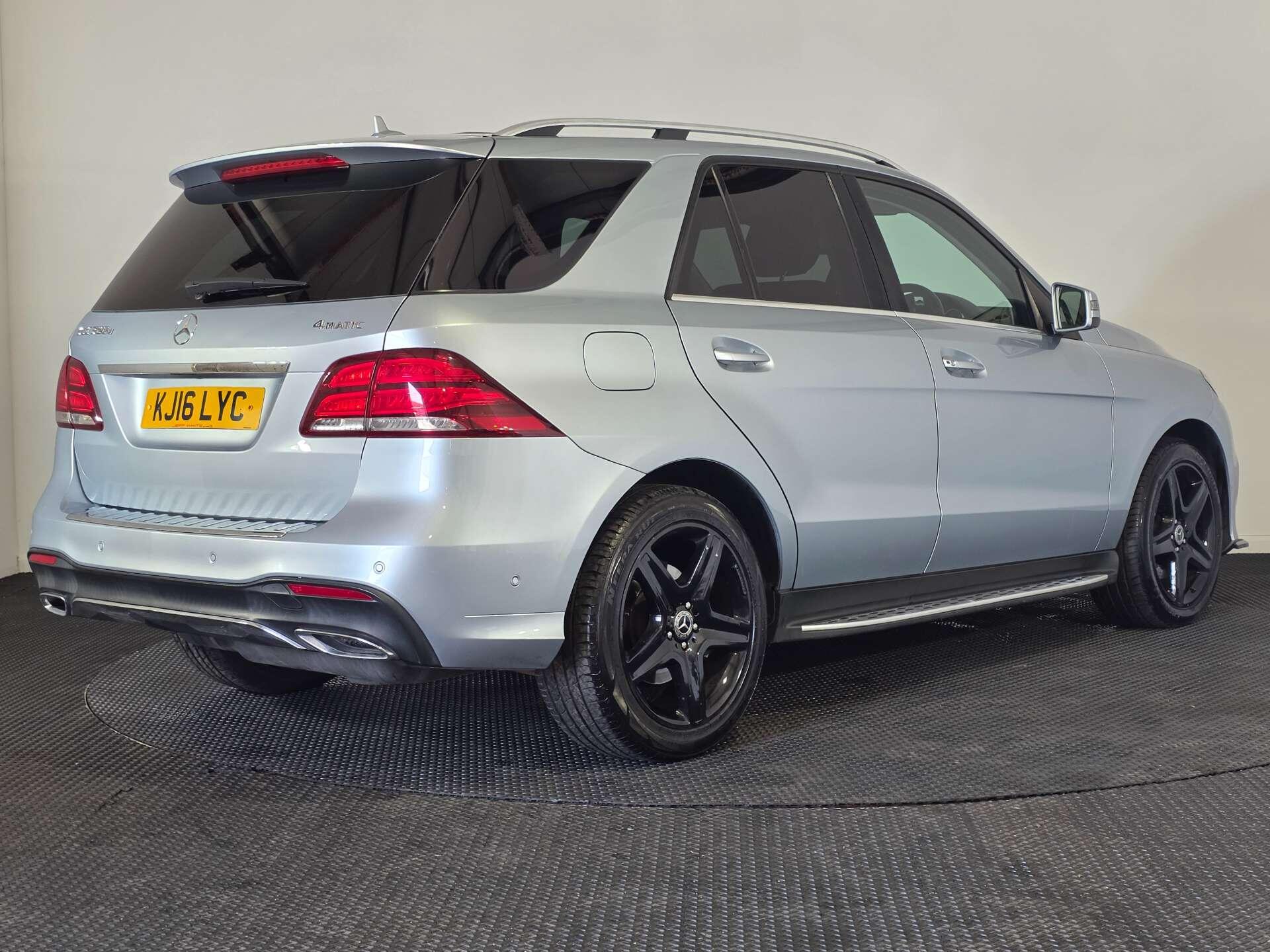 Mercedes-Benz Gle view 7