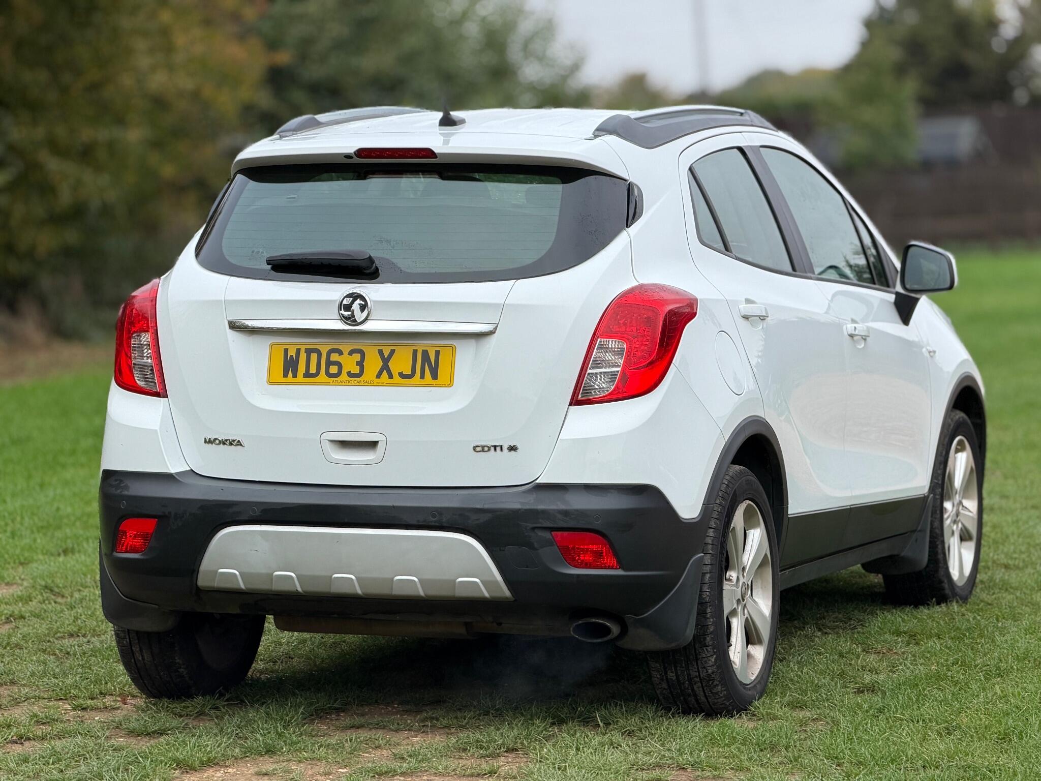 2014 Vauxhall Mokka 1.7 CDTi Exclusiv 4WD Euro 5 (s/s) 5dr image 12