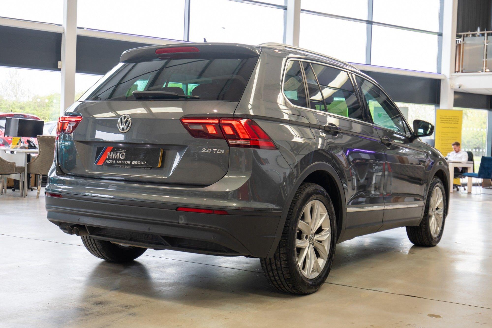 Volkswagen Tiguan view 26