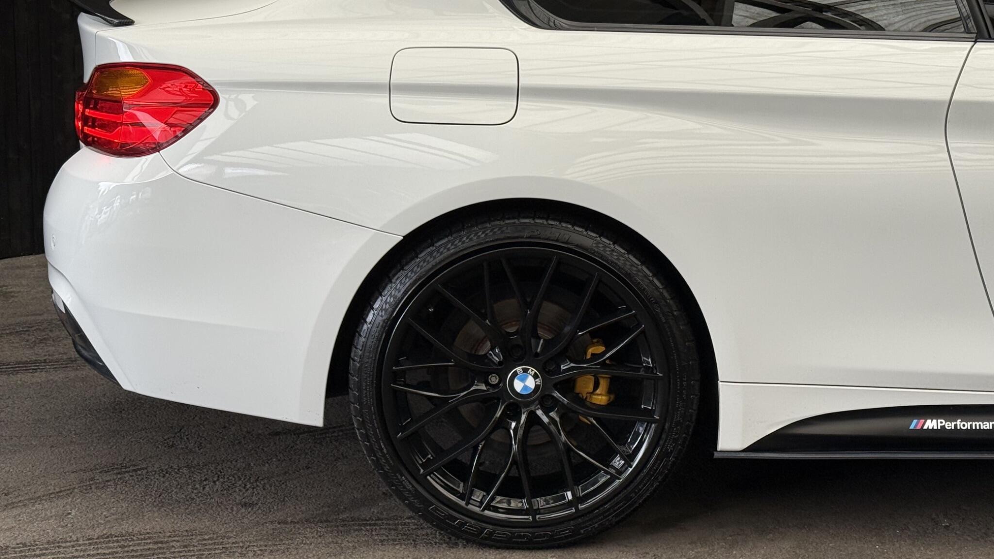BMW 4 Series view 15