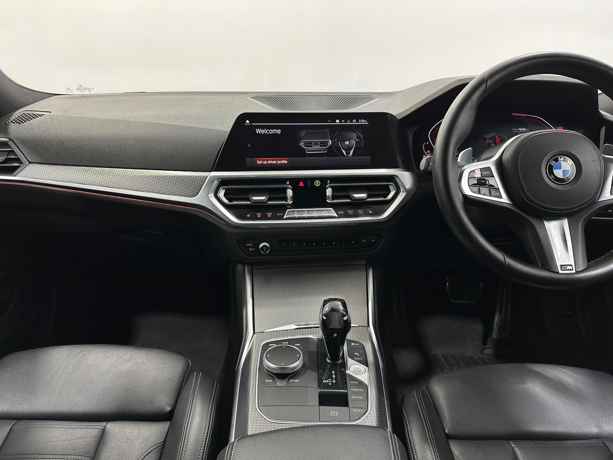 BMW 3 Series view 19