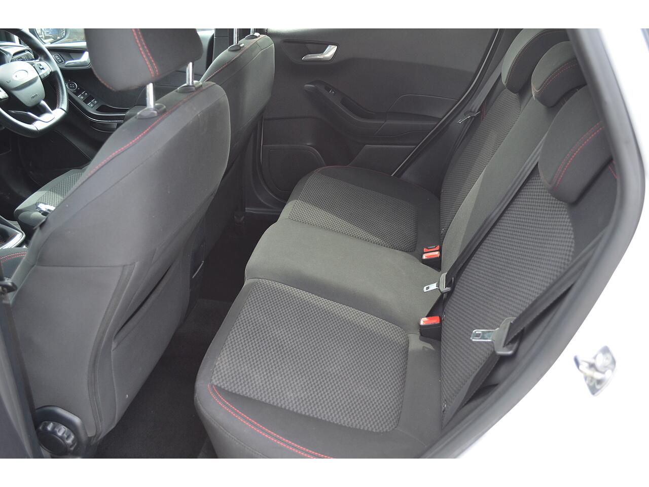 Ford Fiesta view 26