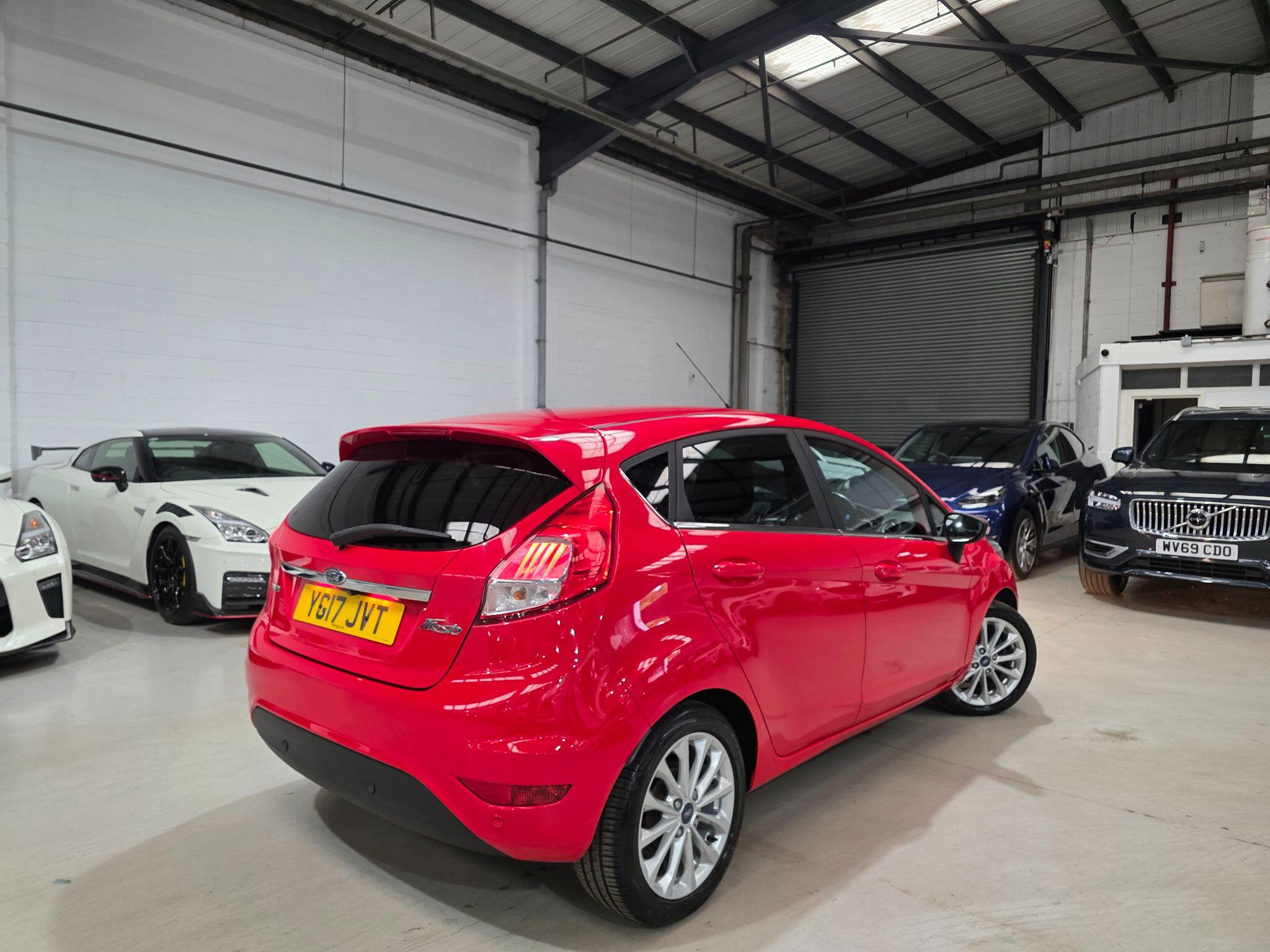 Ford Fiesta view 25
