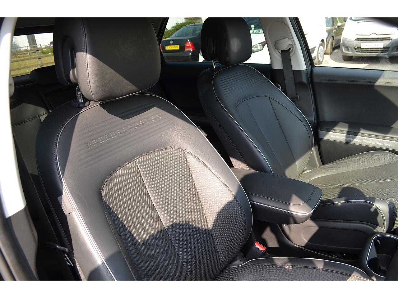 Hyundai Ioniq 5 view 34