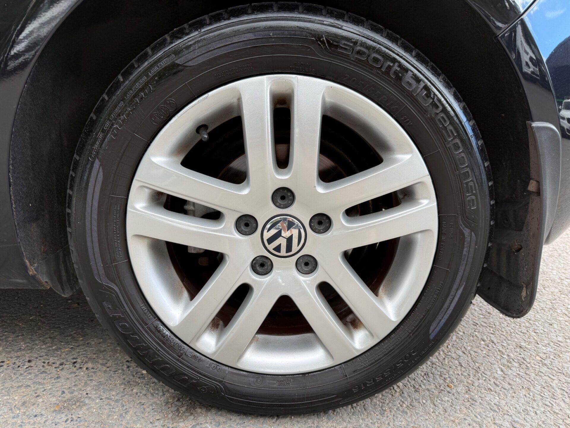 Volkswagen Golf Plus view 52