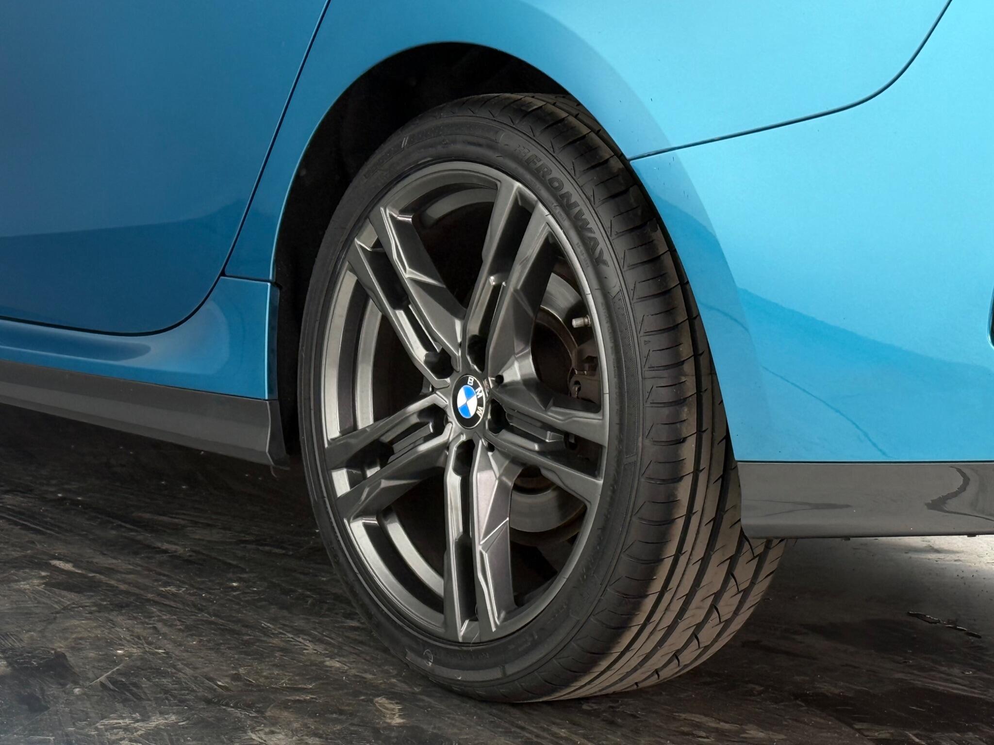 BMW 2 Series view 8