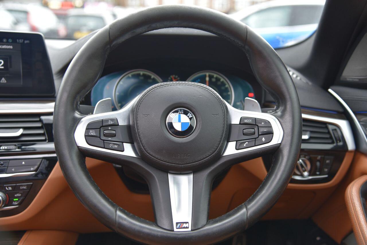 BMW 5 Series view 31