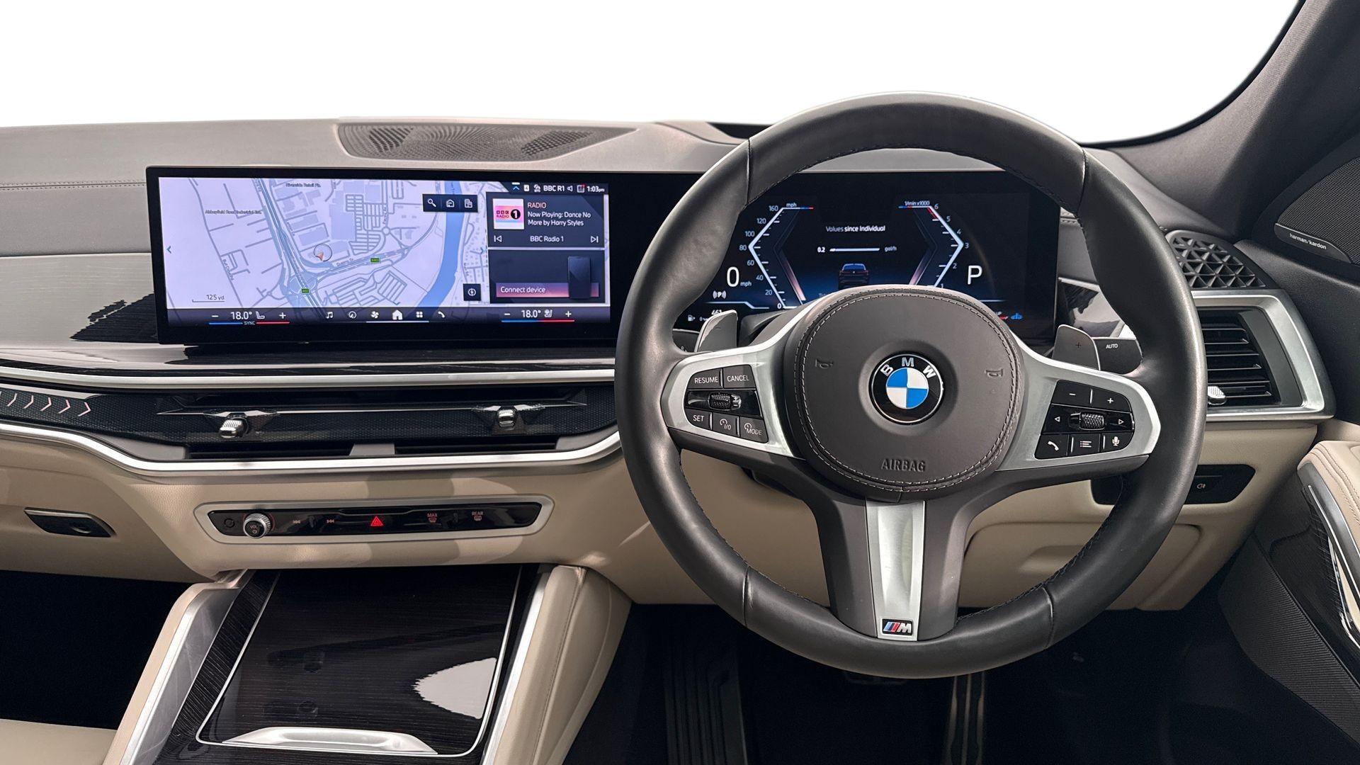 BMW X6 view 5