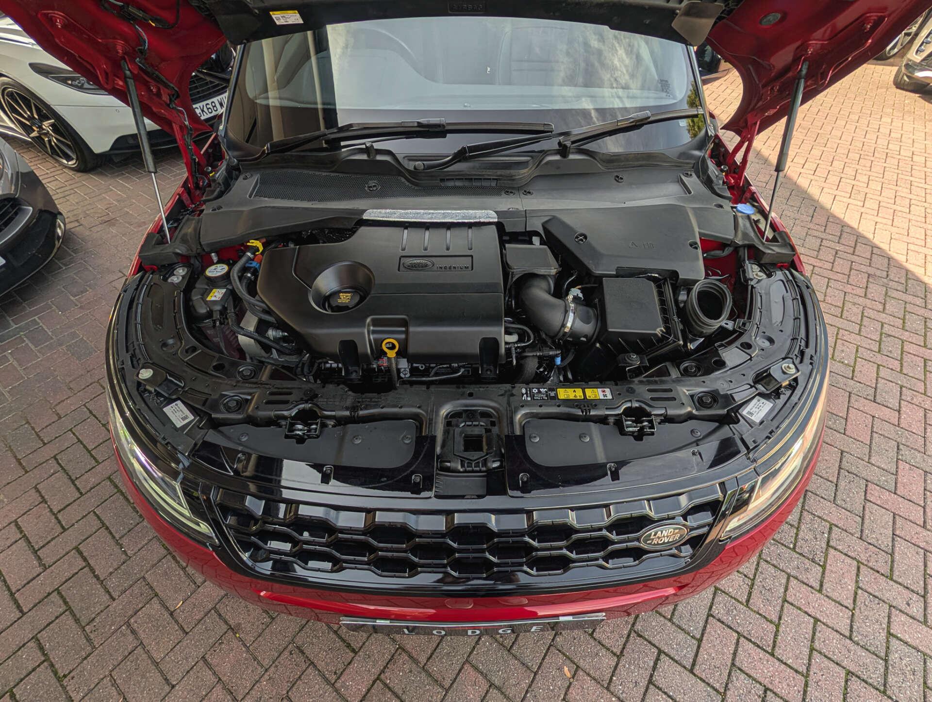 Land Rover Range Rover Evoque view 21