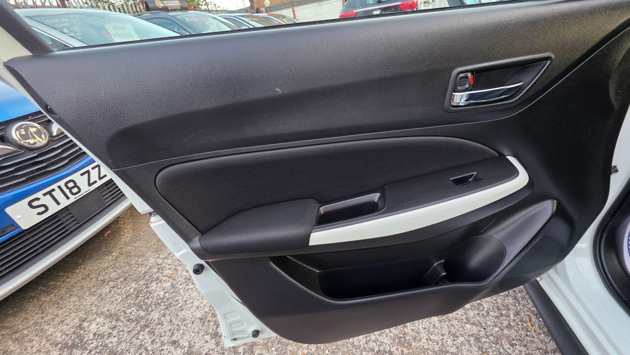 Suzuki Swift view 30