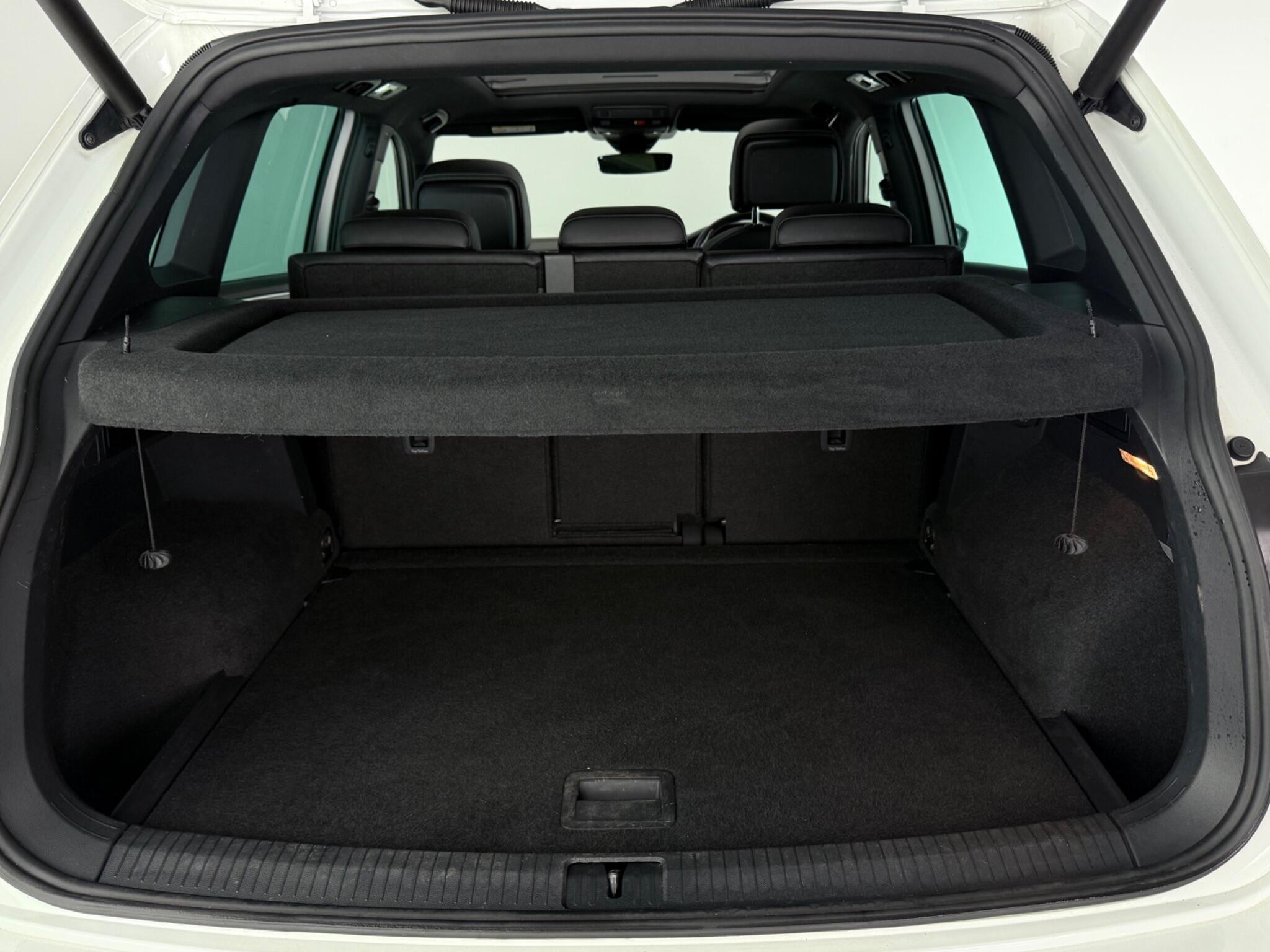 Volkswagen Tiguan view 10