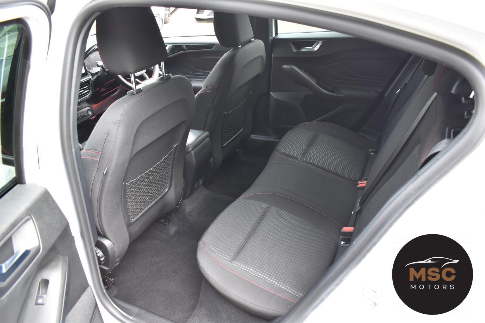 Ford Focus view 38
