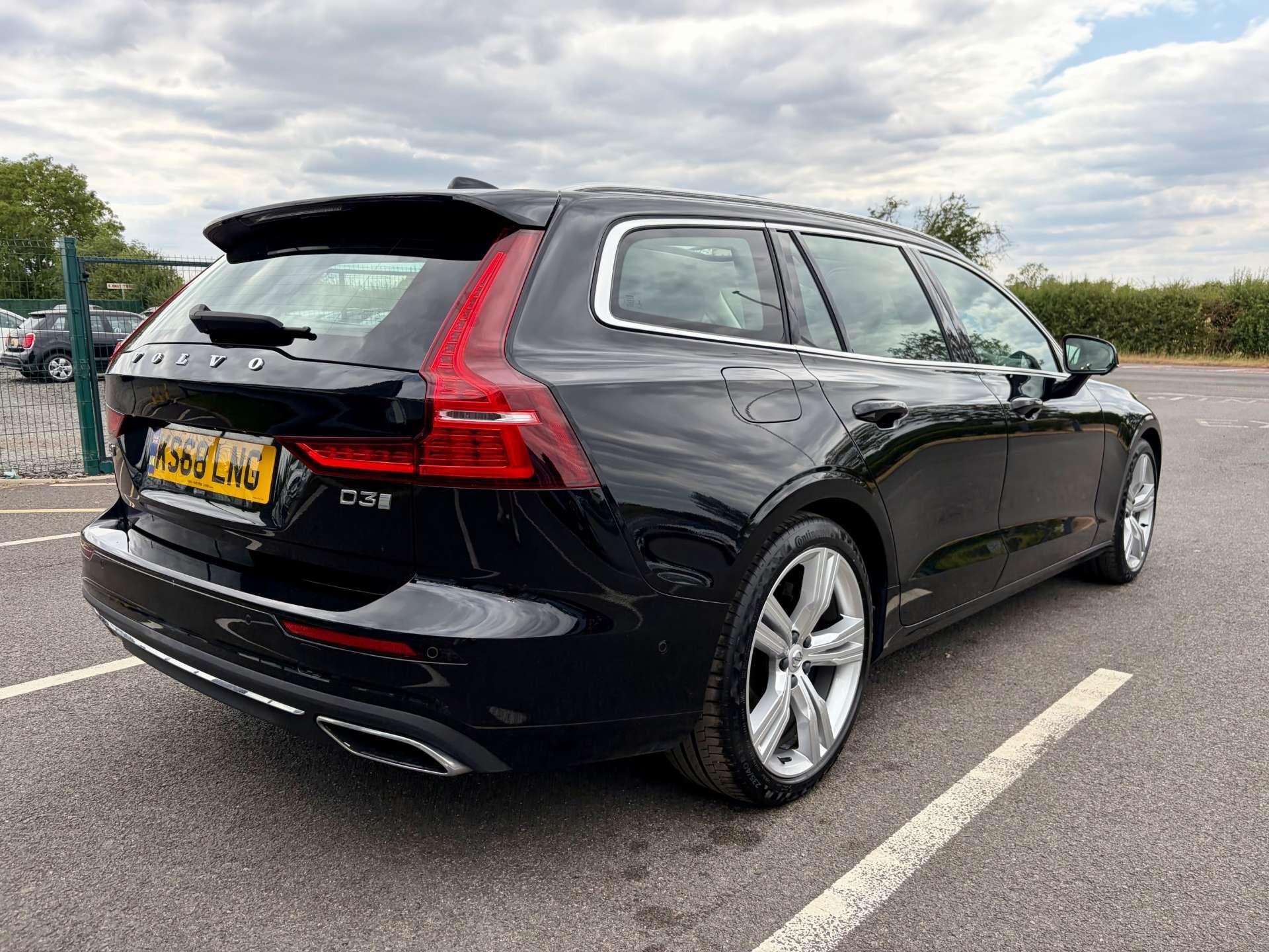 Volvo V60 view 8