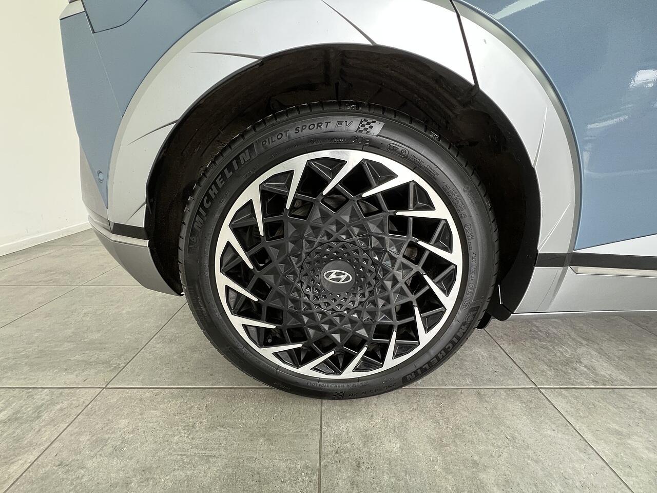 Hyundai Ioniq 5 view 23