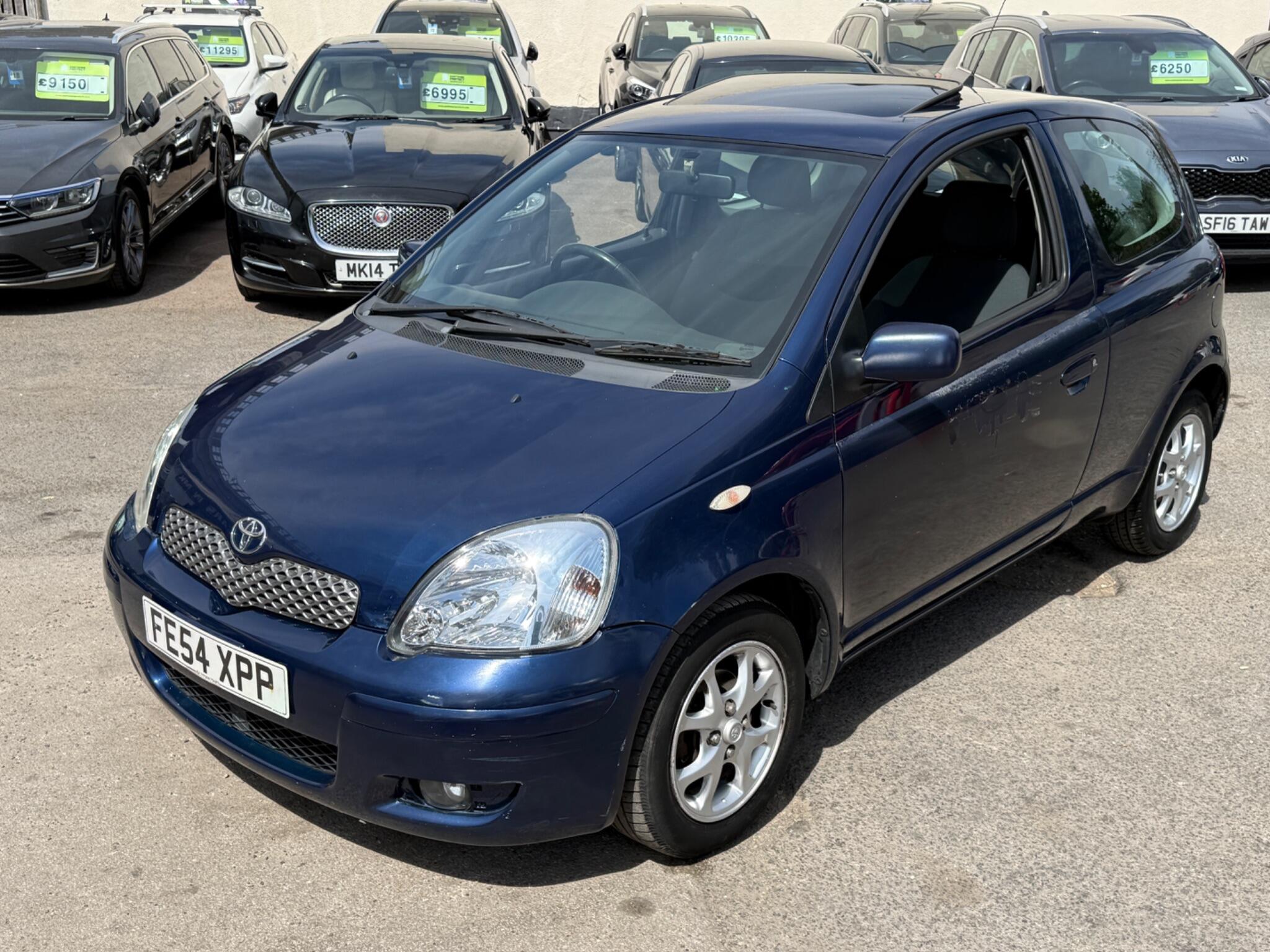 Toyota Yaris - Image 9