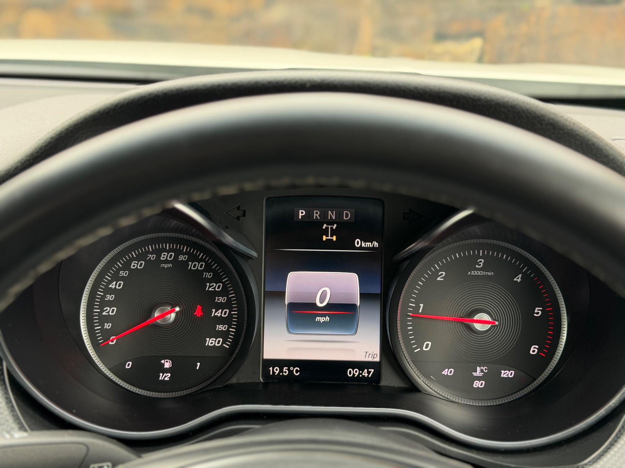 Mercedes-Benz X-Class view 25