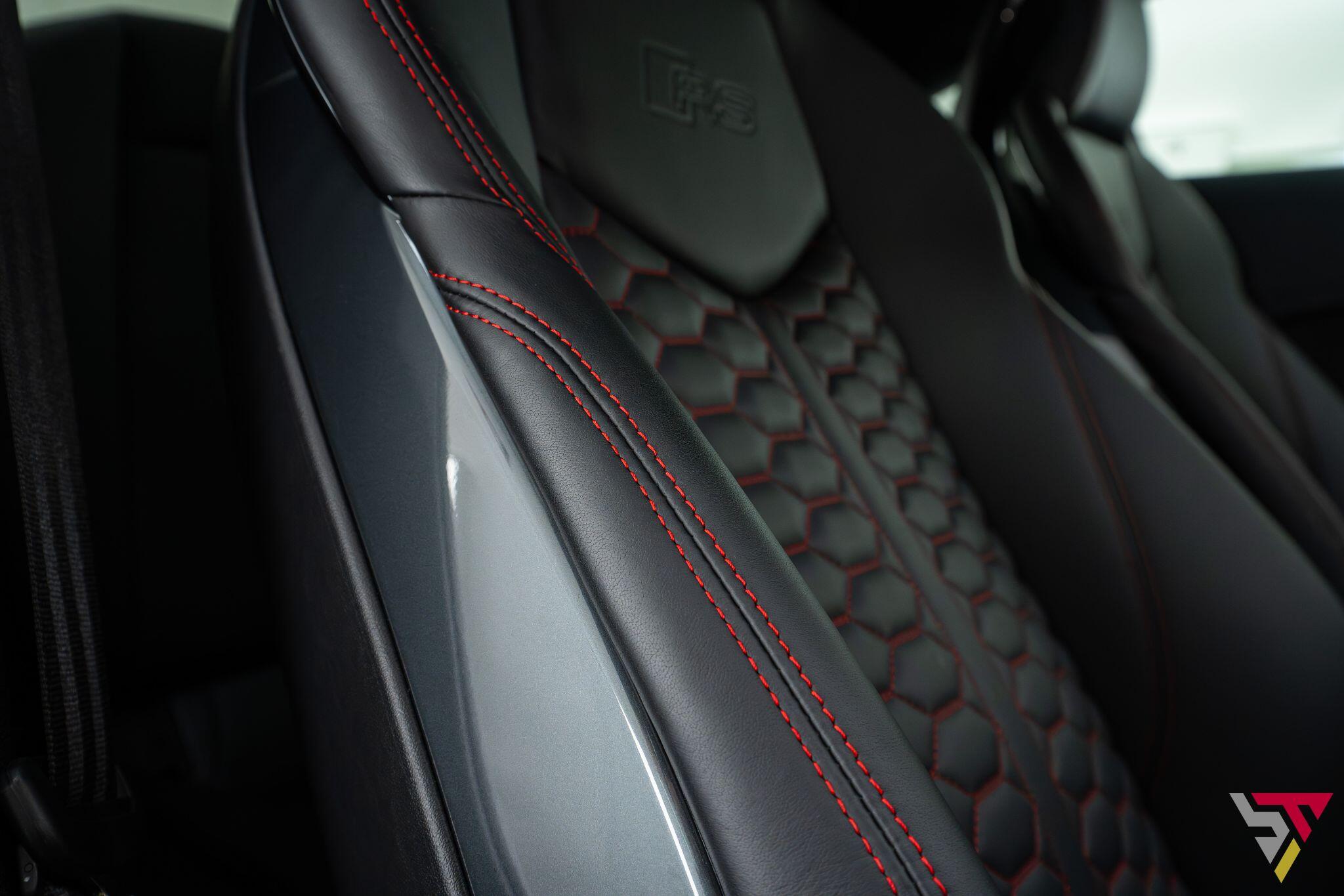 Audi TT RS view 14