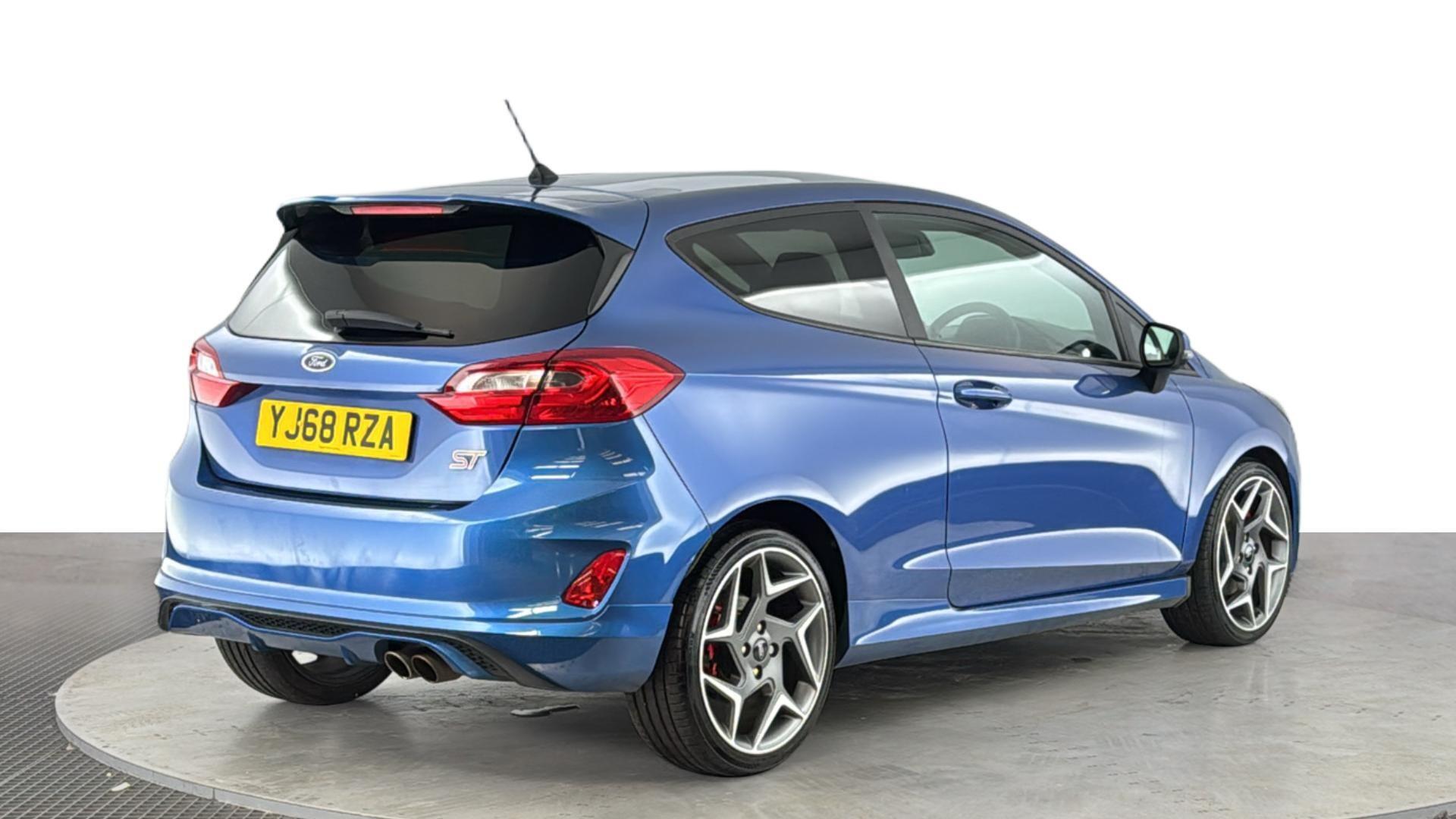 Ford Fiesta view 4