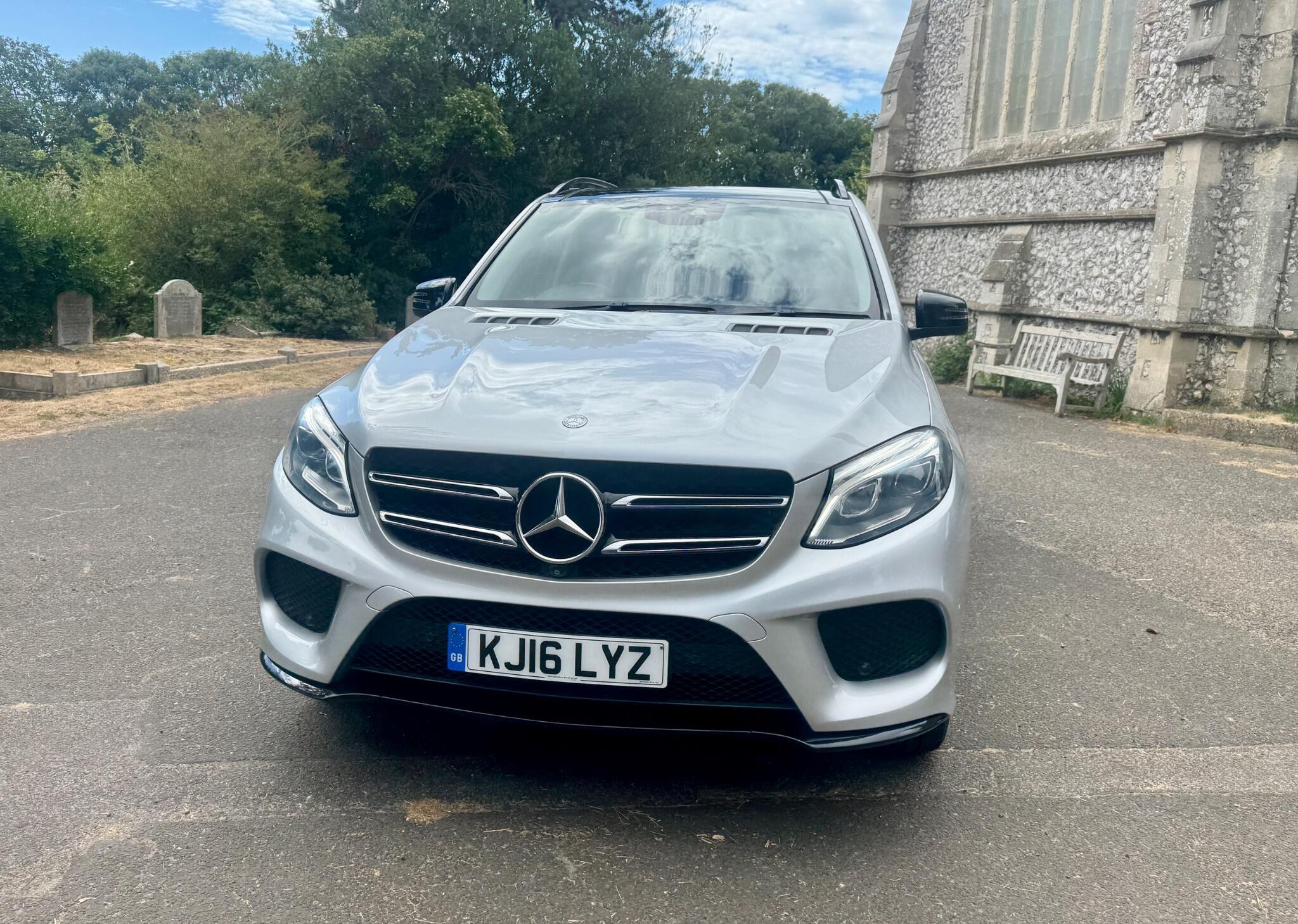 Mercedes-Benz Gle view 2