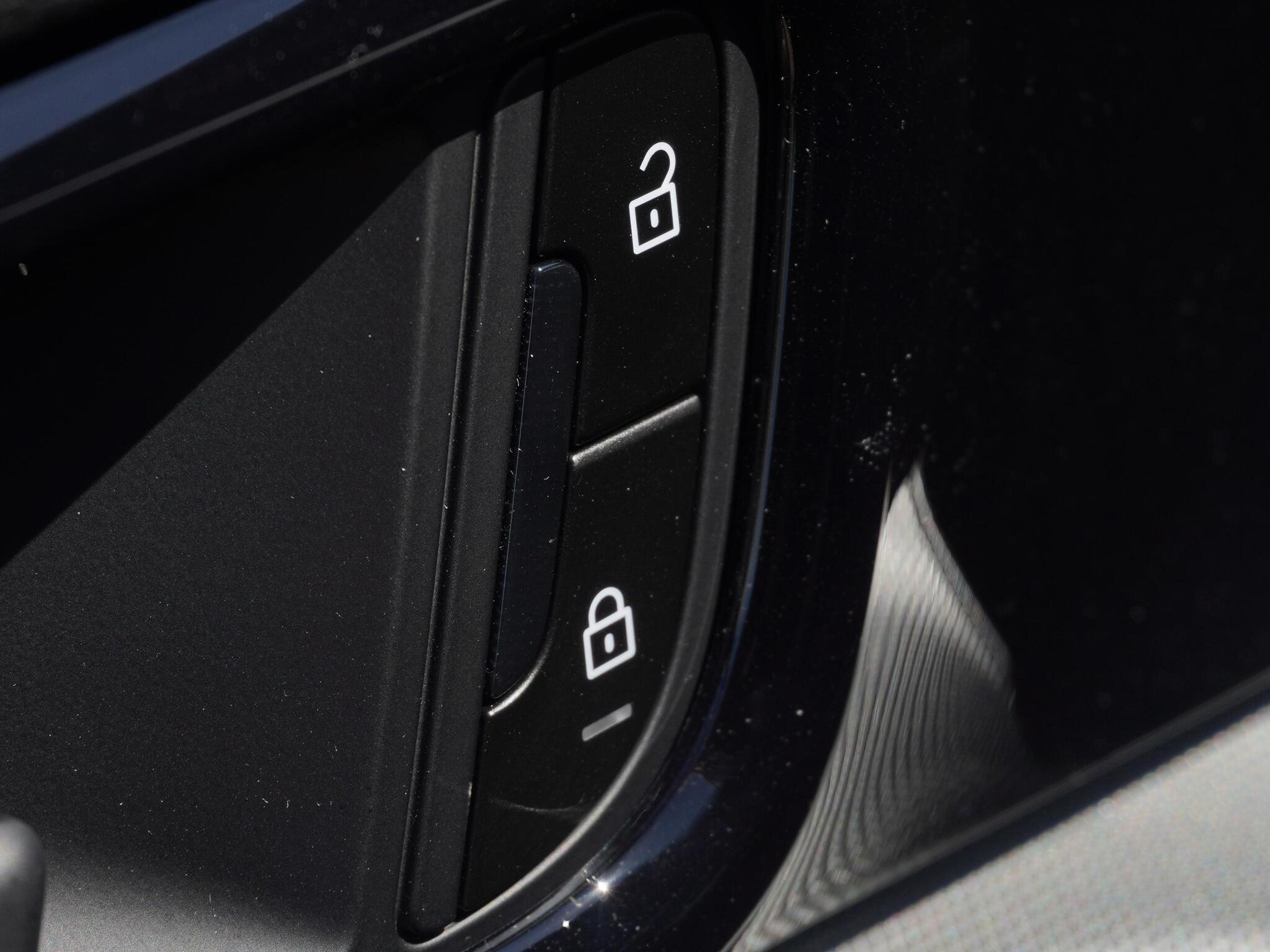Porsche Panamera view 39