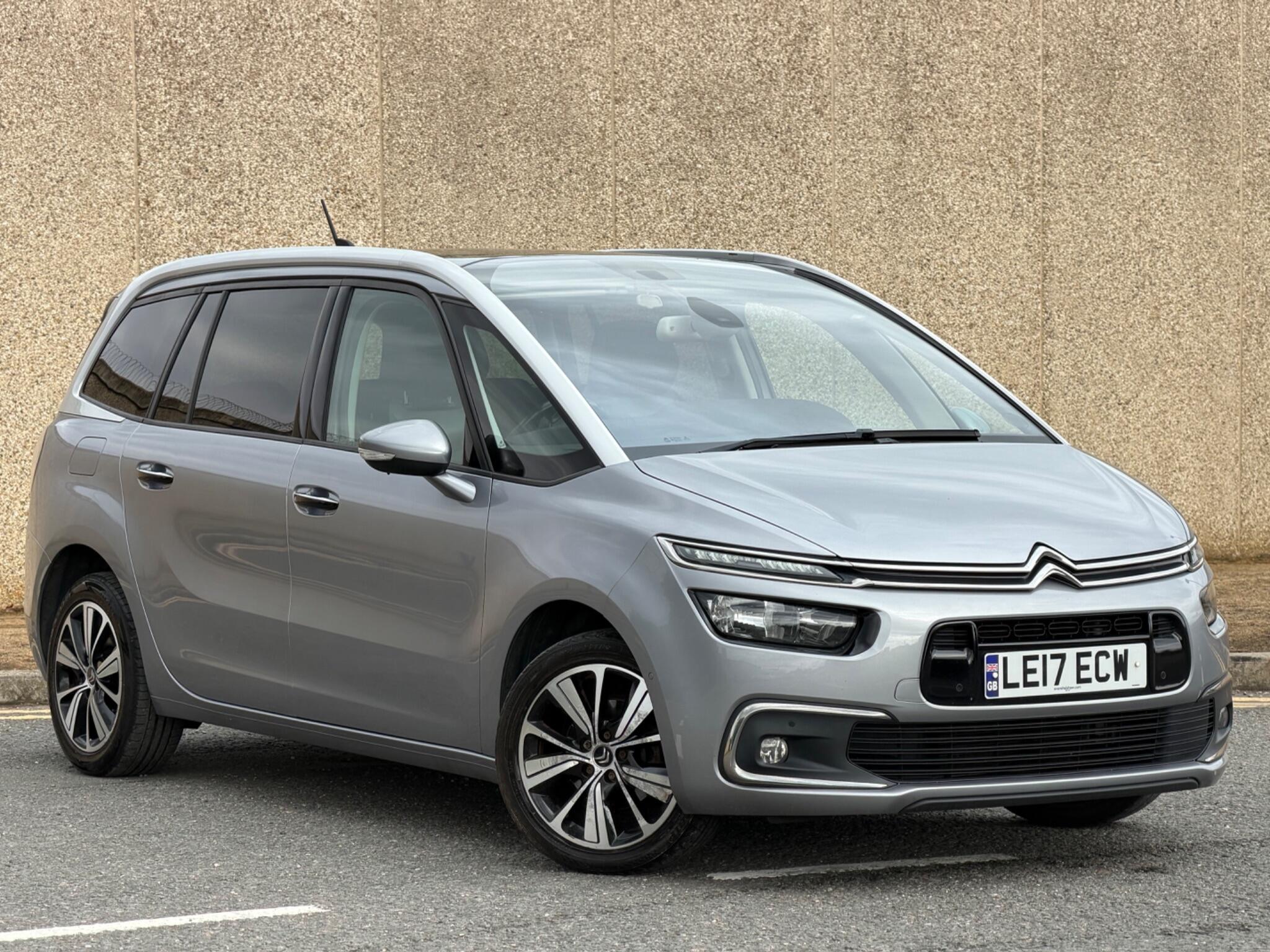 Citroen Grand C4 Picasso view 2