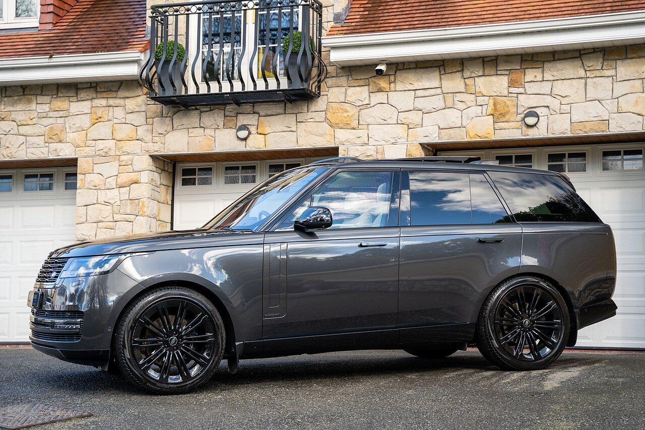 Land Rover Range Rover view 35