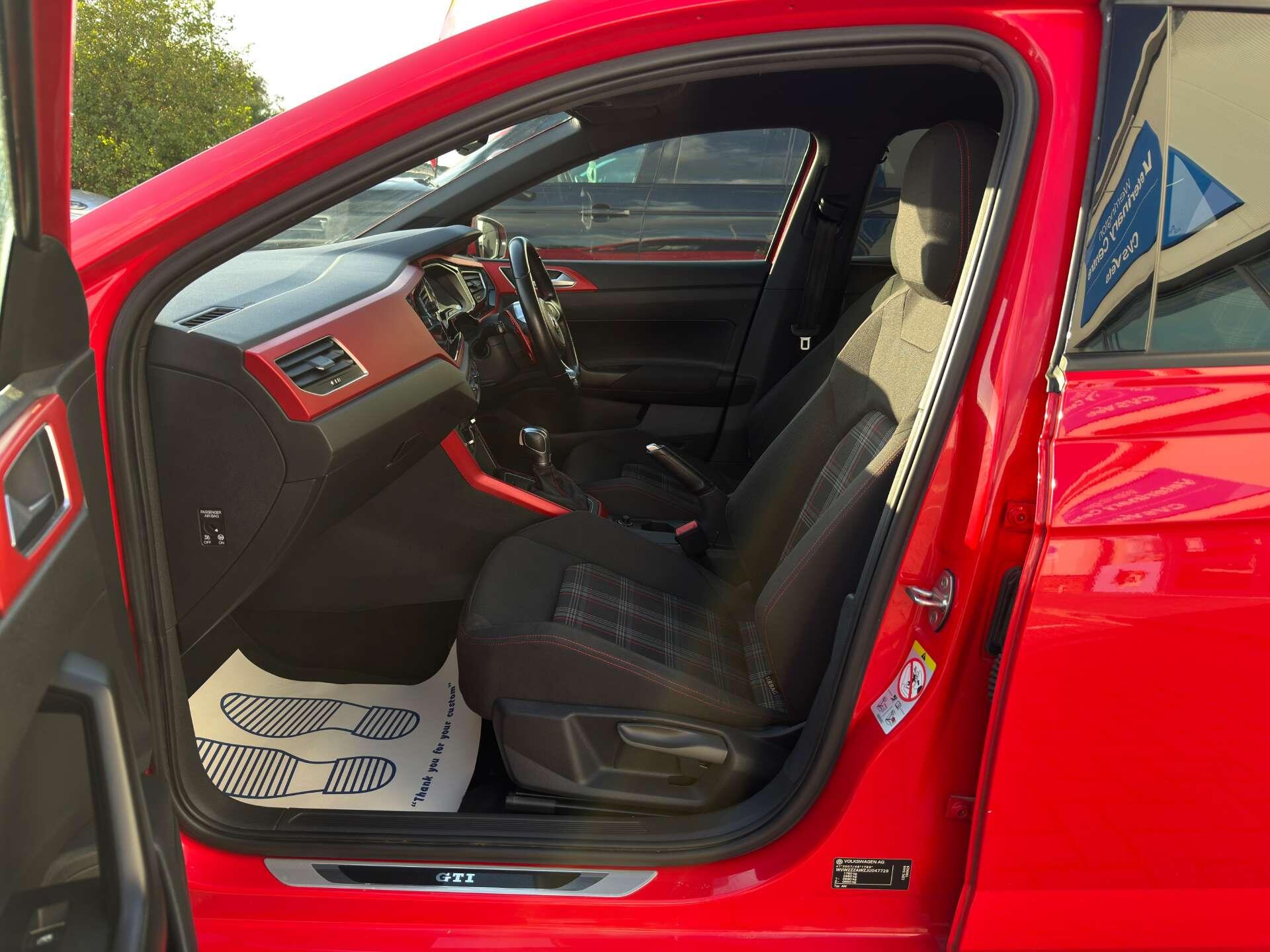 Volkswagen Polo view 63