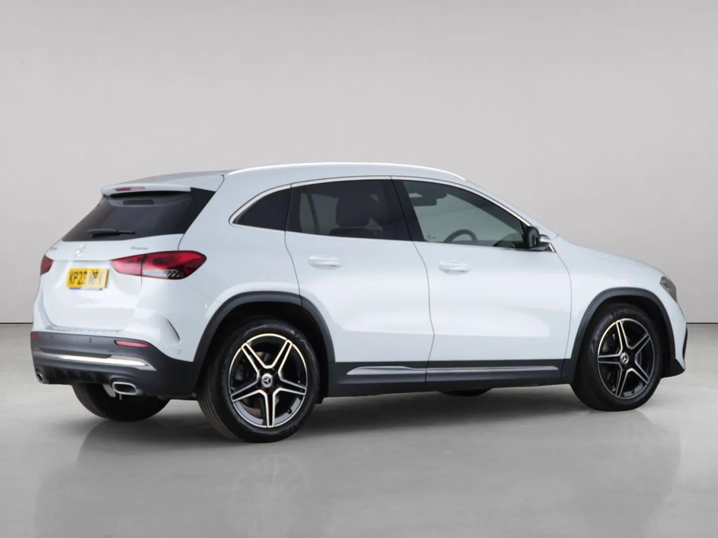 Mercedes-Benz Gla view 8