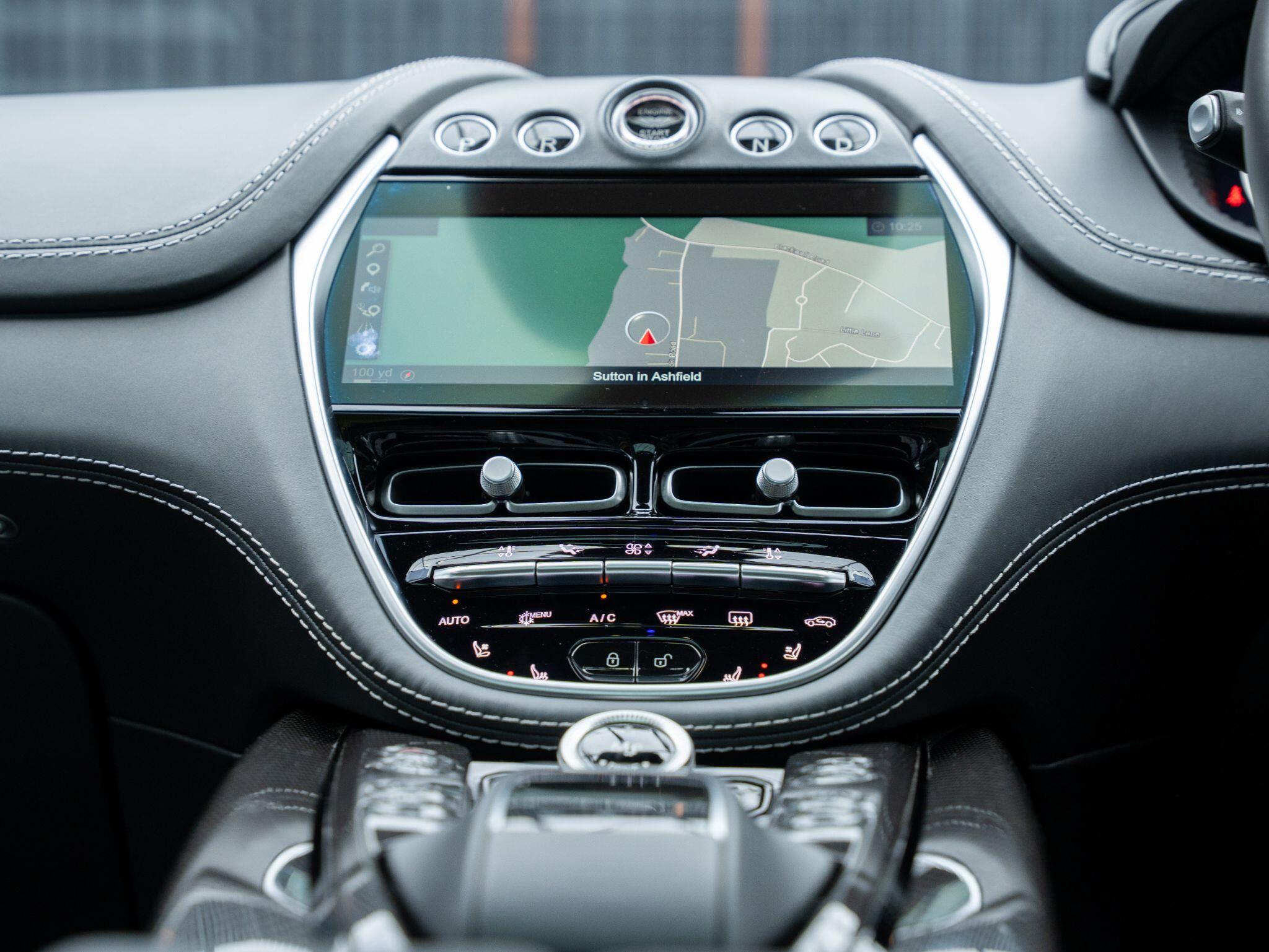 Aston Martin DBX view 46