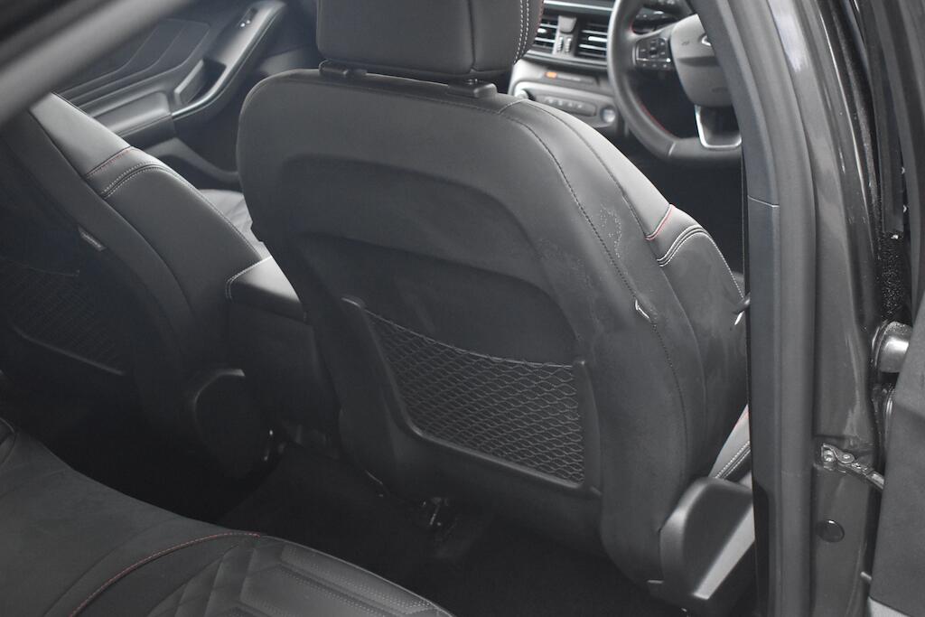 Ford Focus view 29