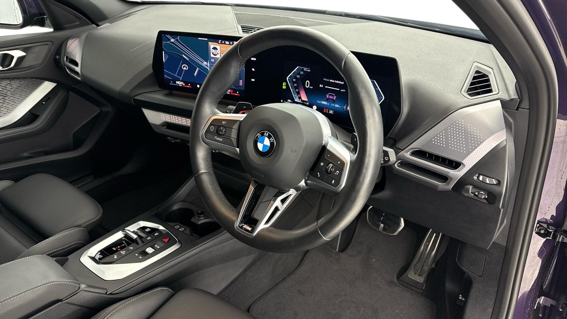 BMW 1 Series view 6