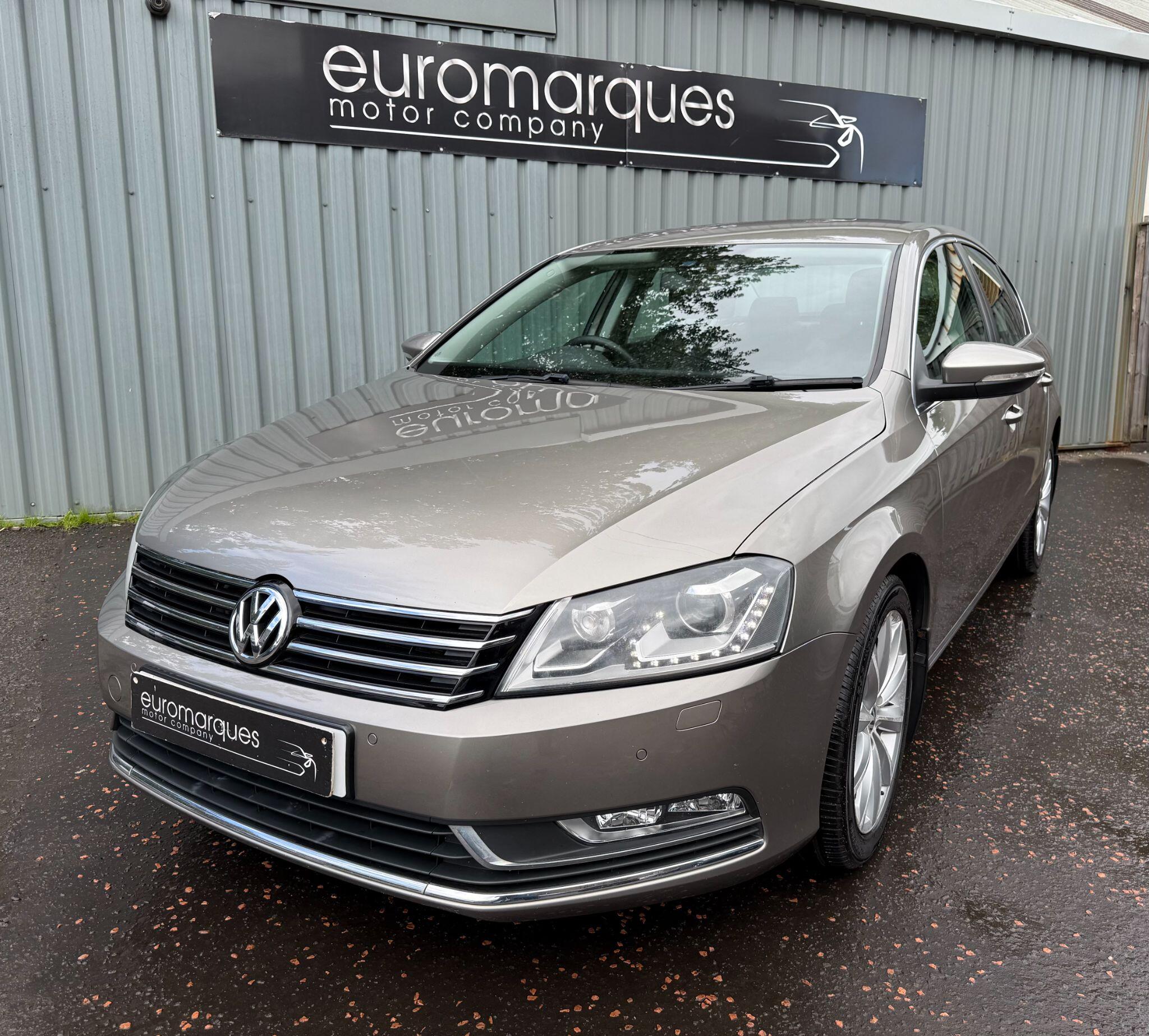 Volkswagen Passat view 10
